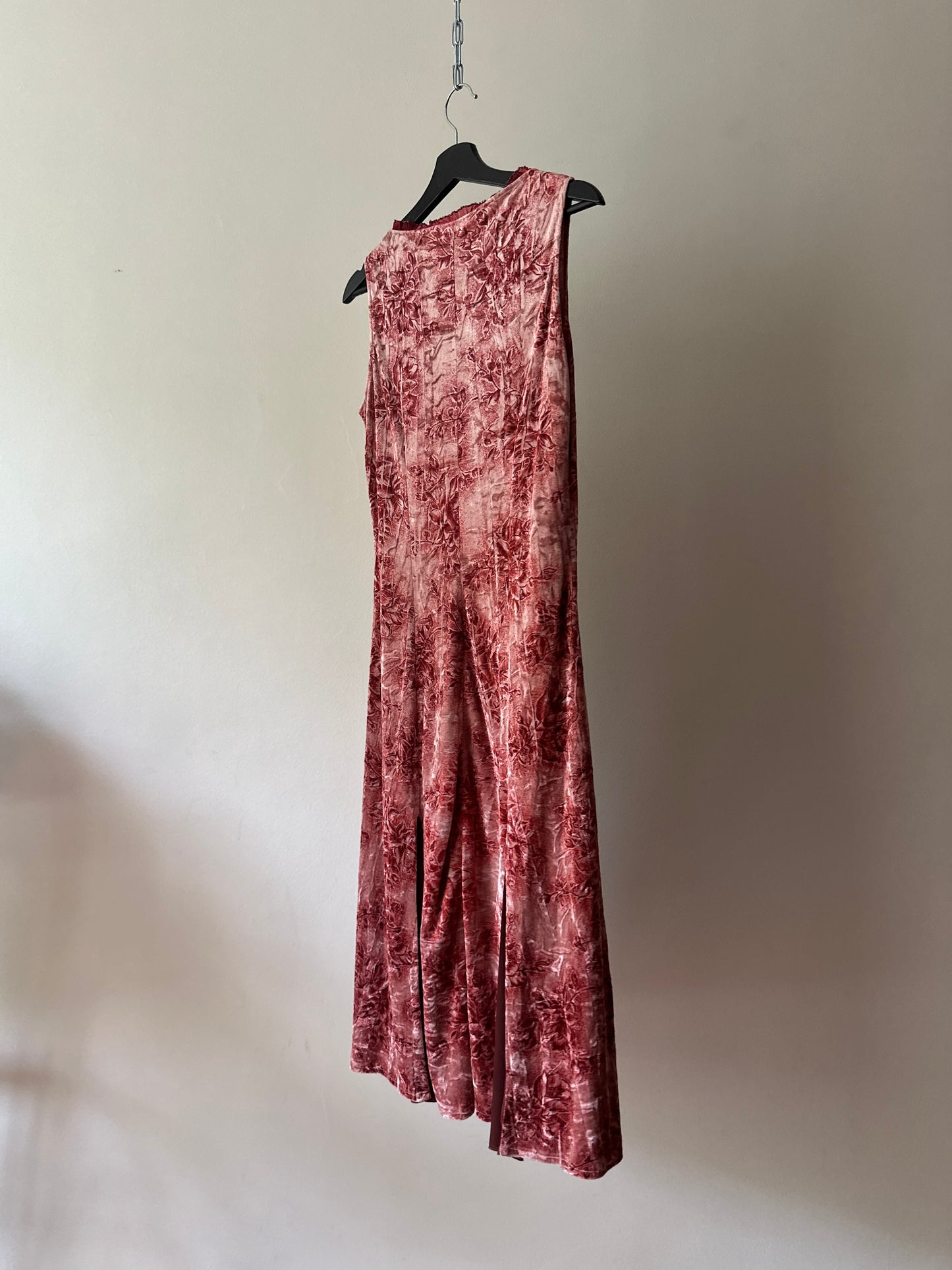 red/pink velvet dress