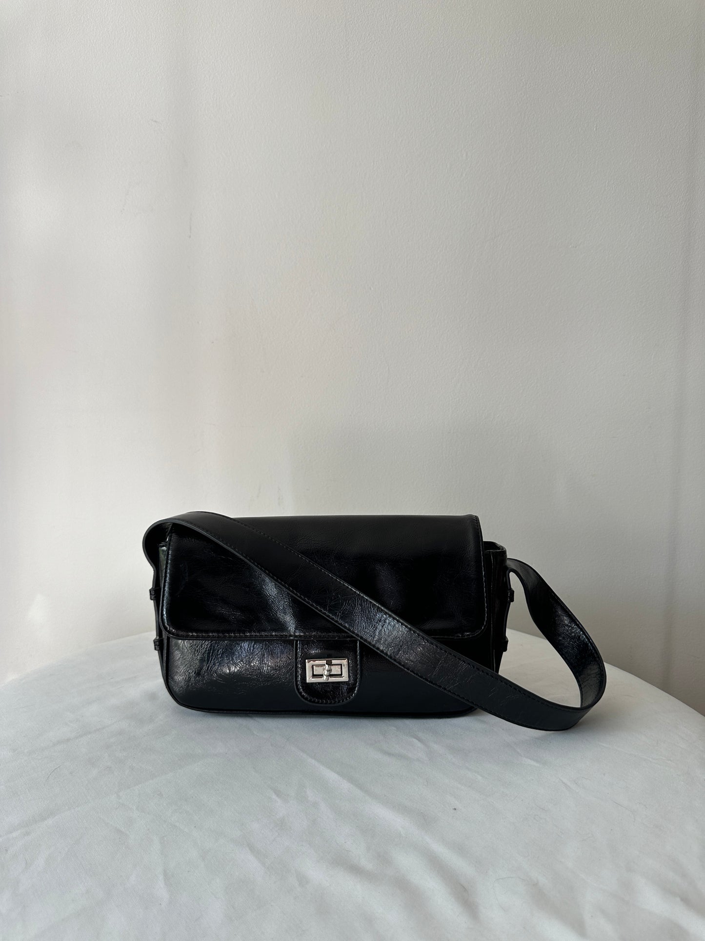 Tony Bianco patent 'leather' handbag