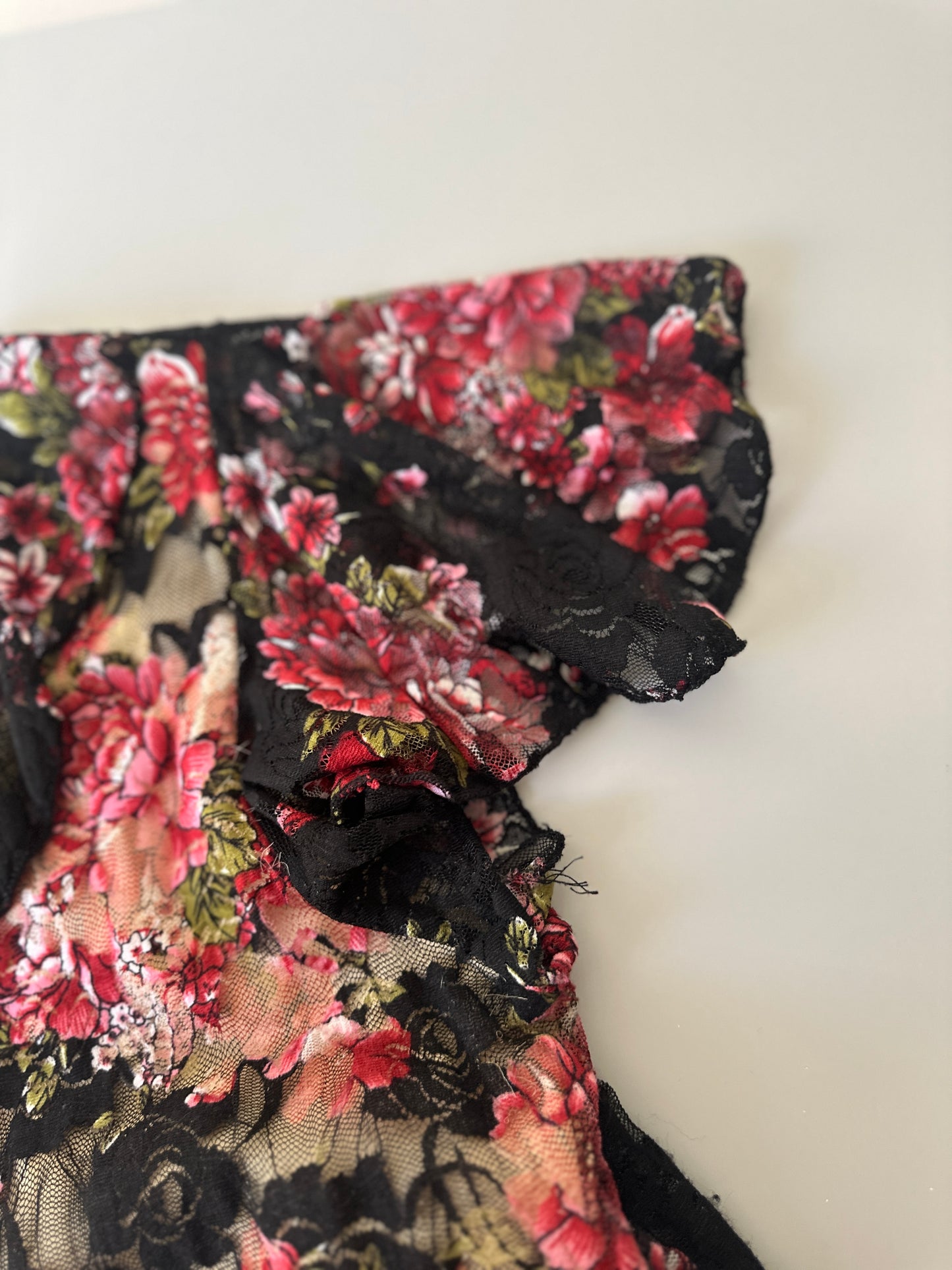 floral lace mid-length dress