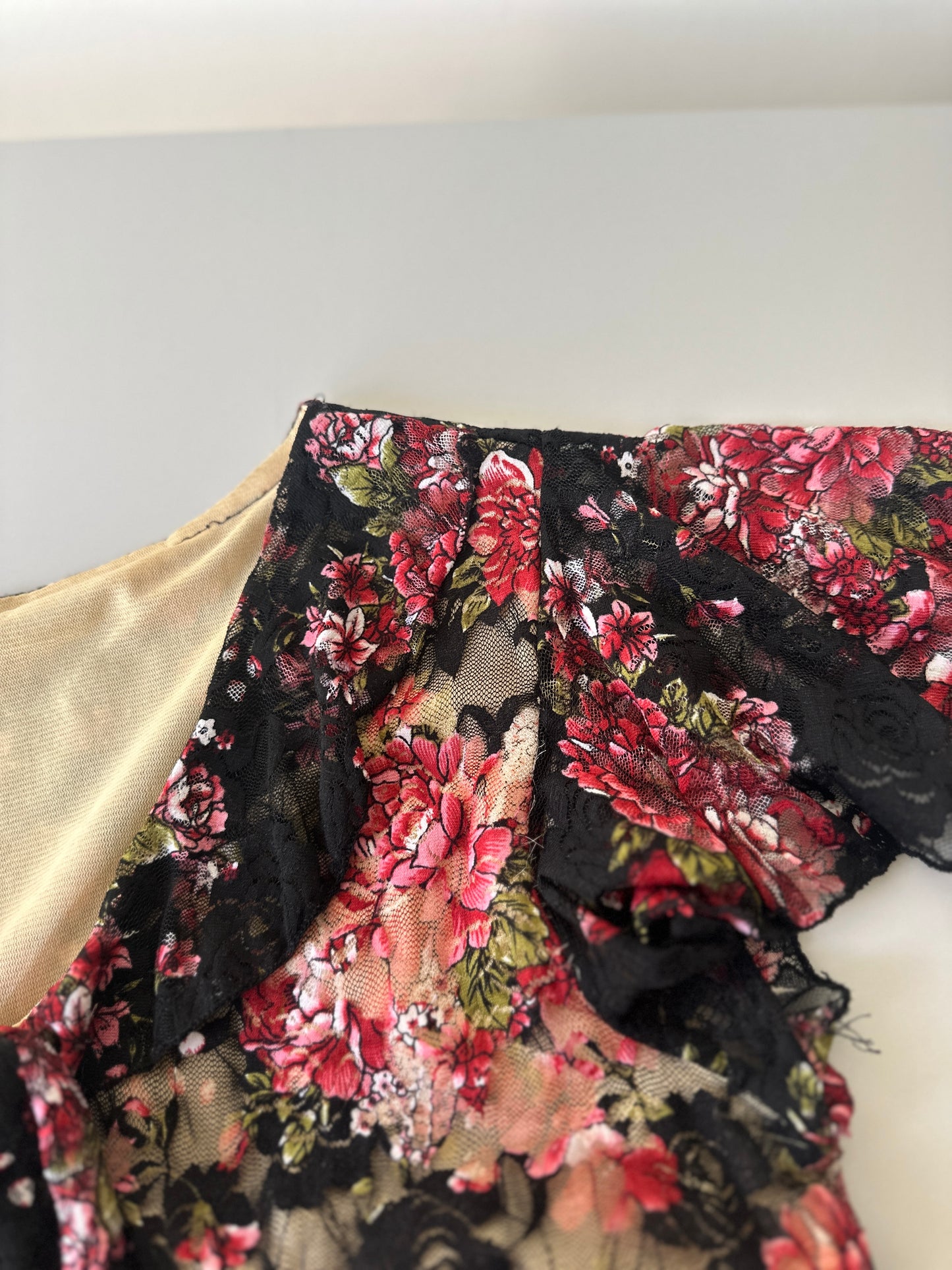 floral lace mid-length dress