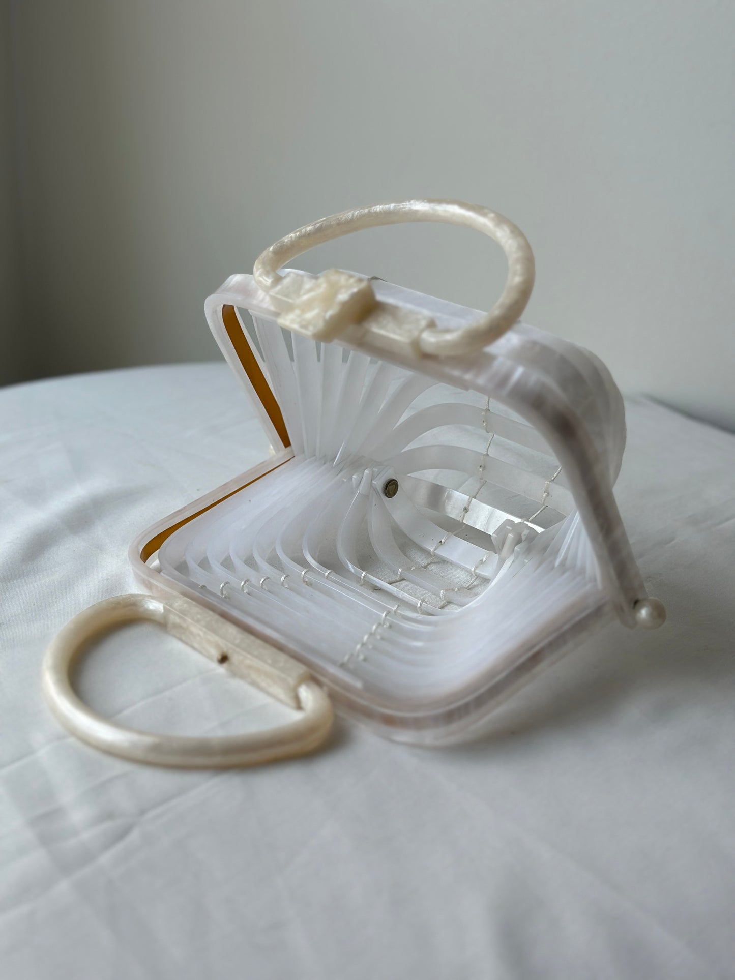 pearl clip purse