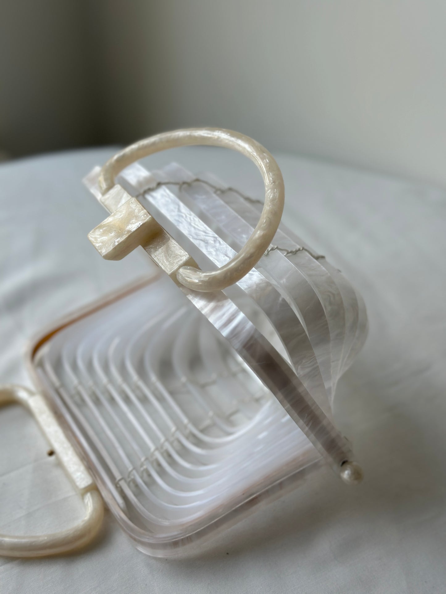 pearl clip purse
