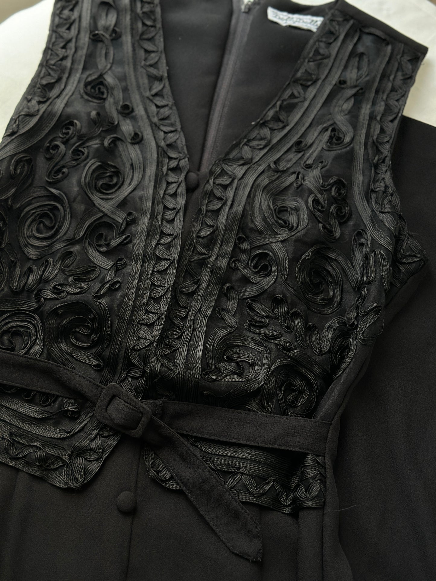 DOLLY DOLLY embroidered dress