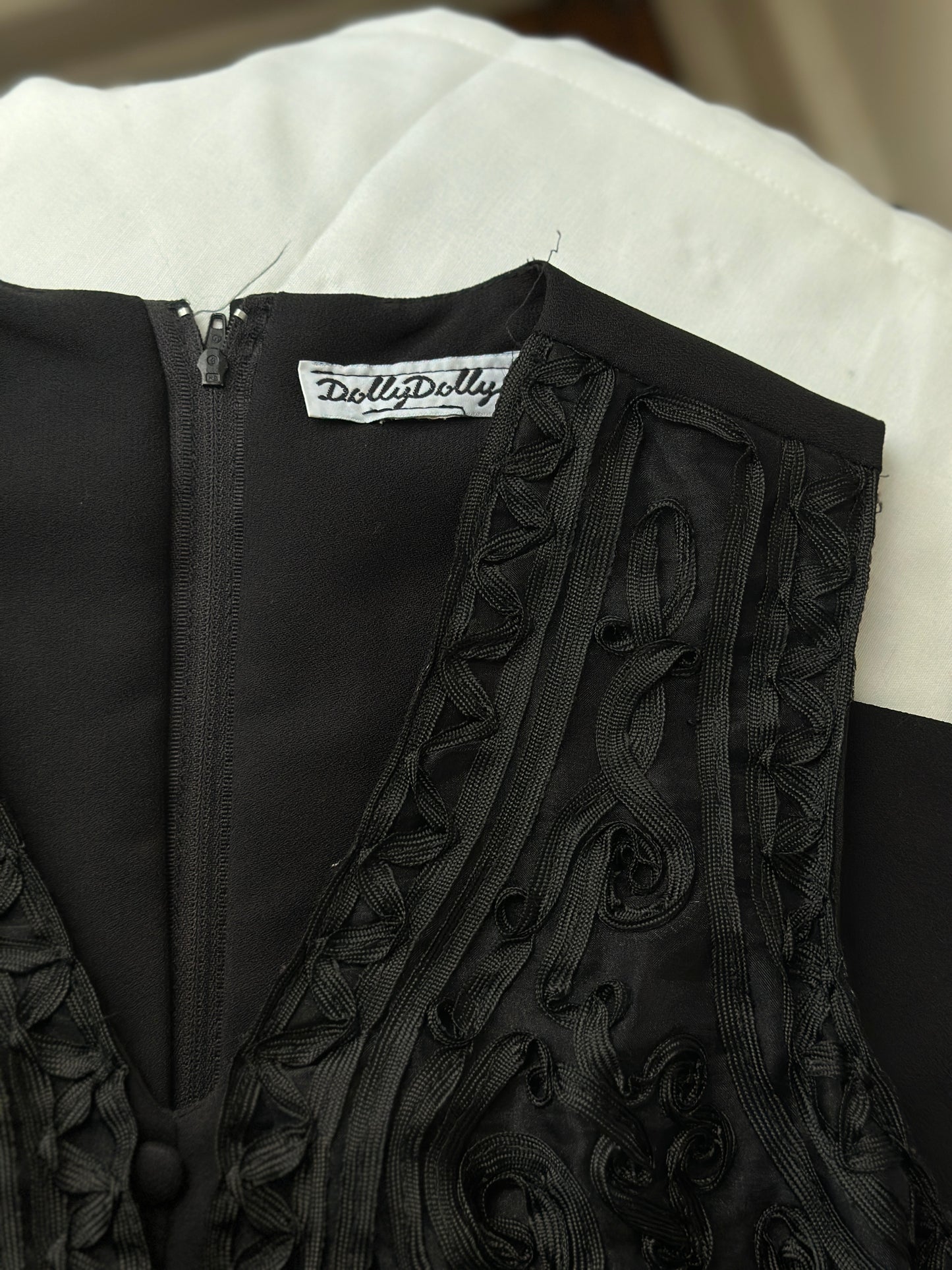 DOLLY DOLLY embroidered dress