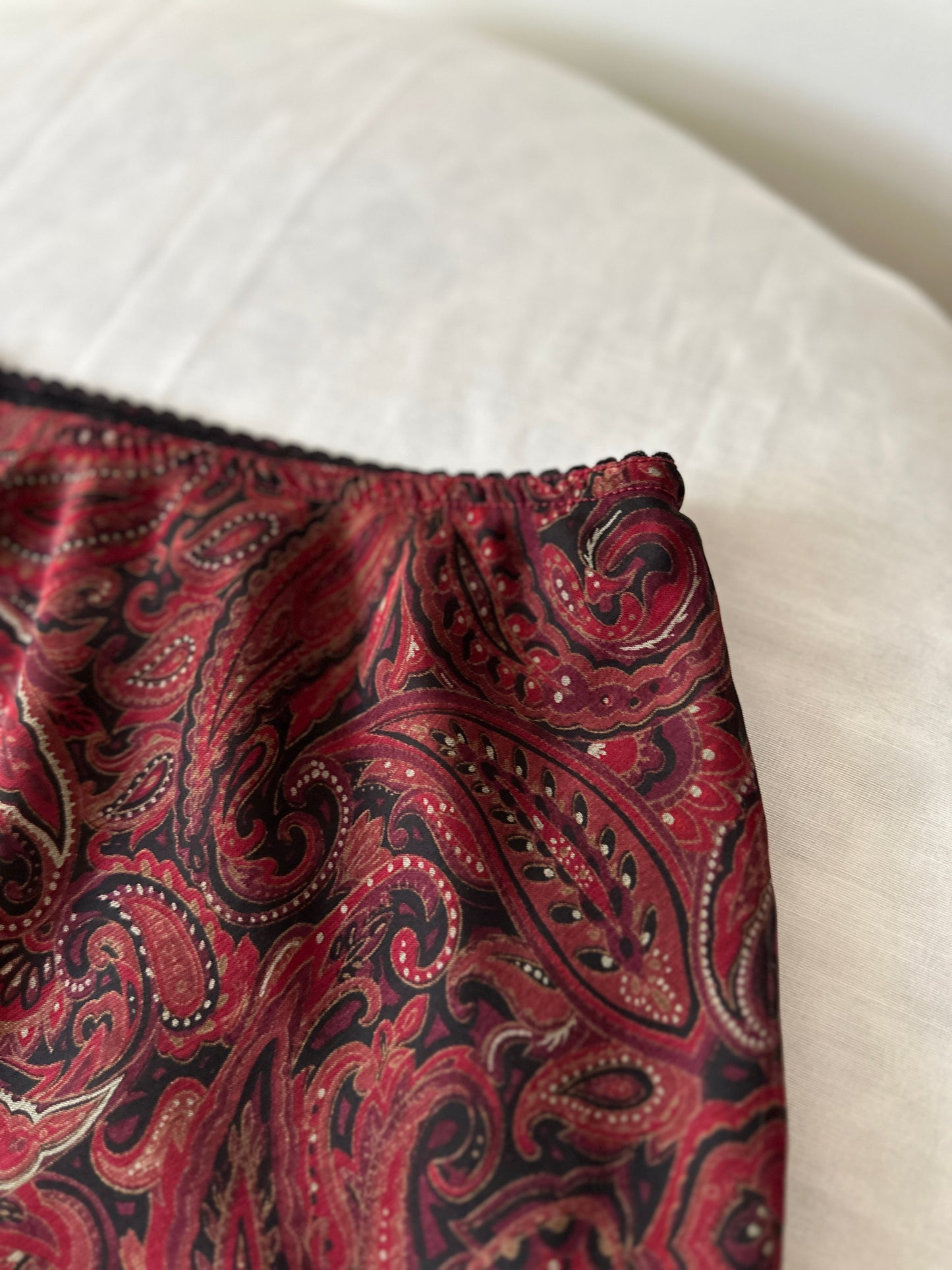 red paisley midi-skirt