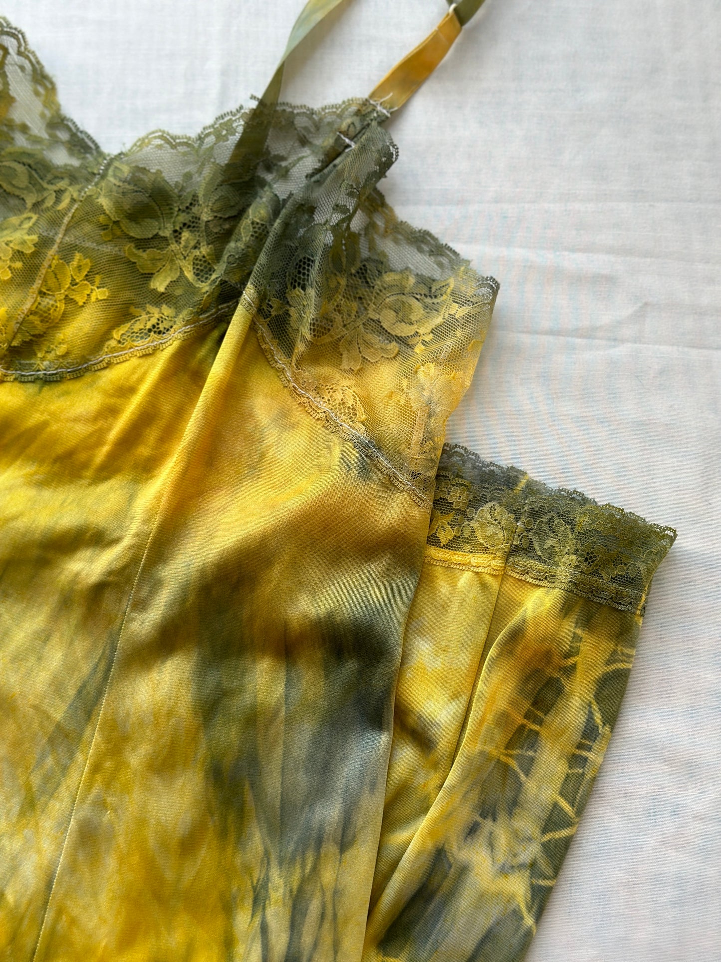 green/yellow tie dyed slip