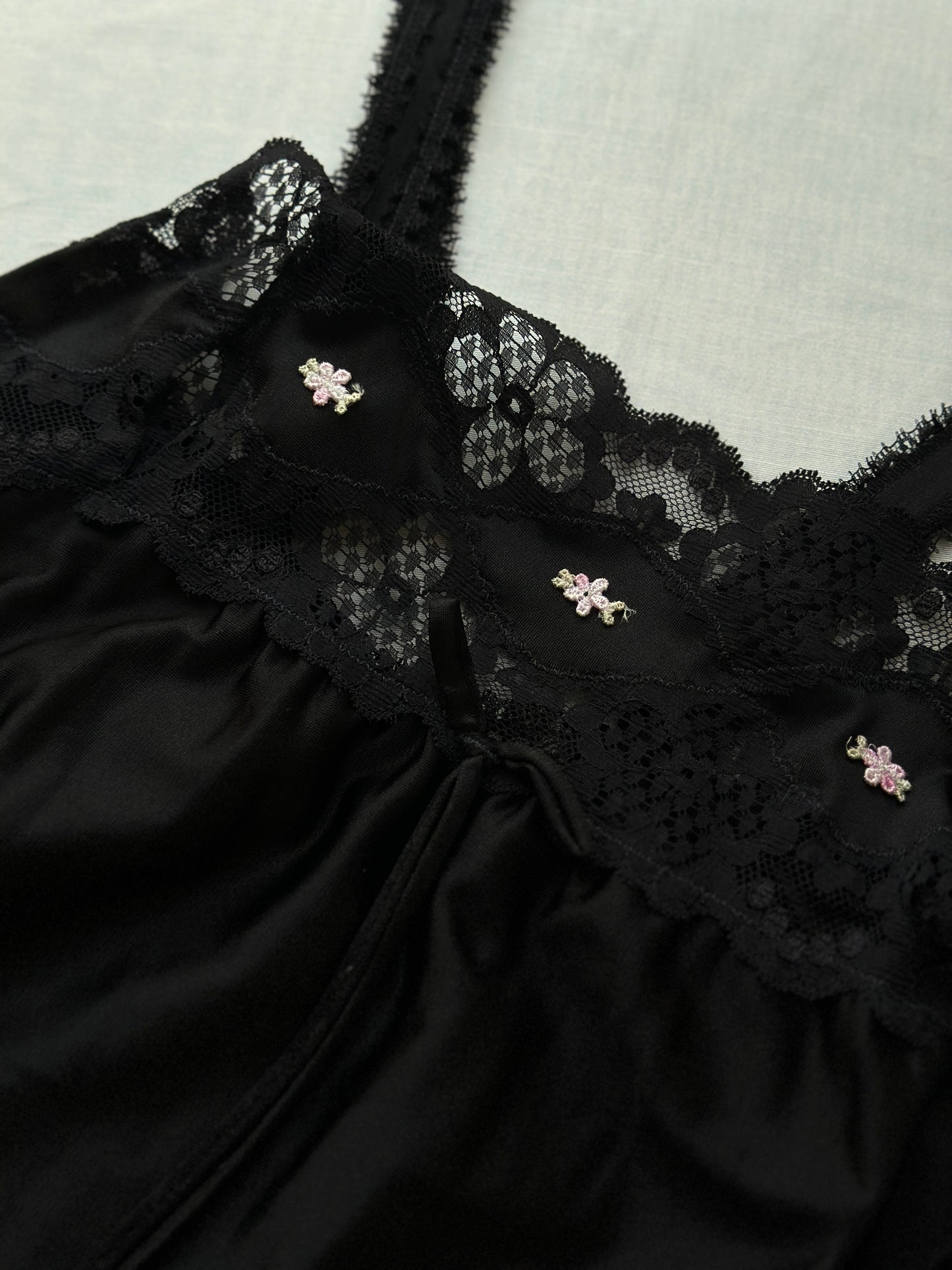 sweet flower black lace slip