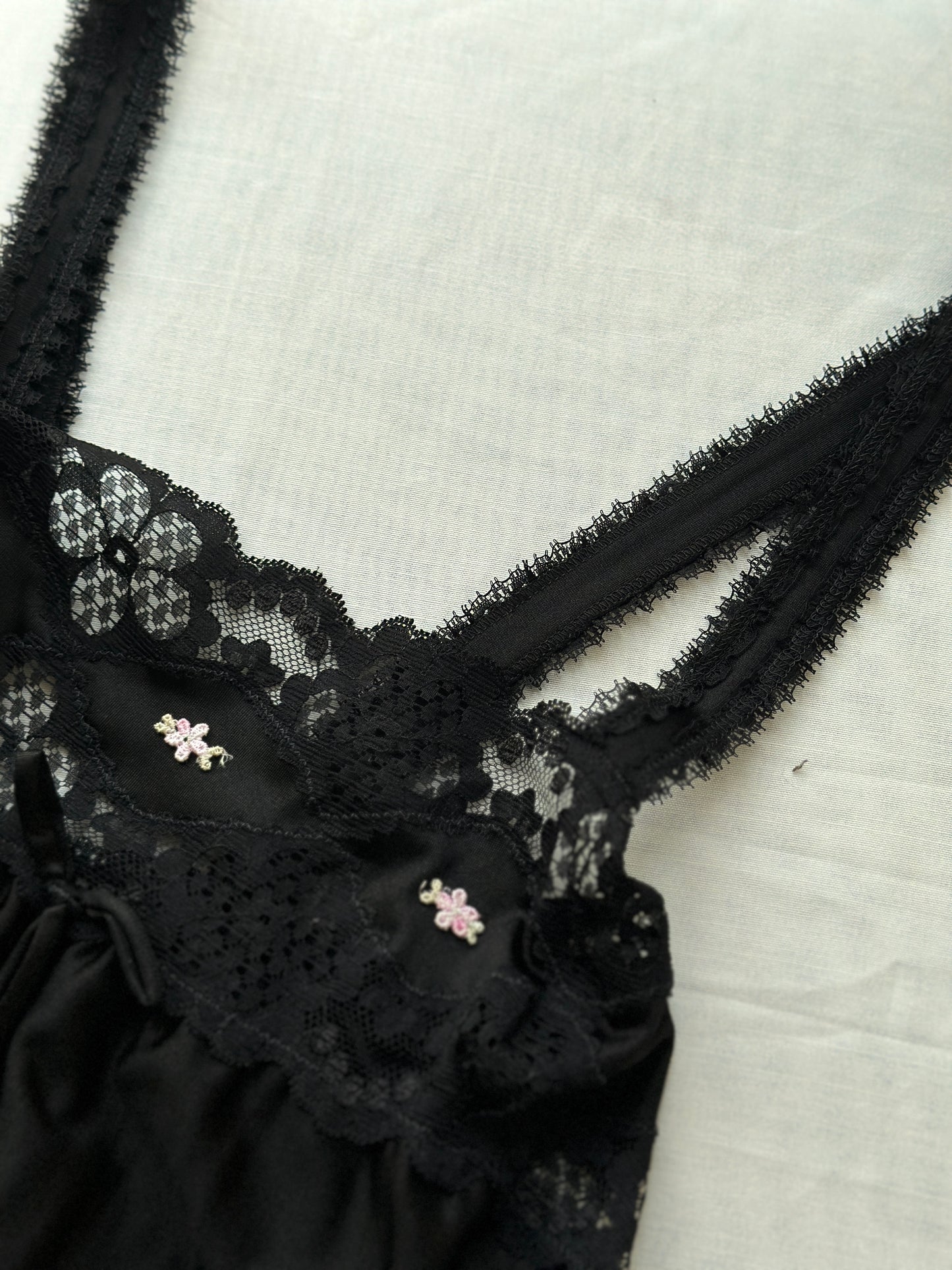 sweet flower black lace slip