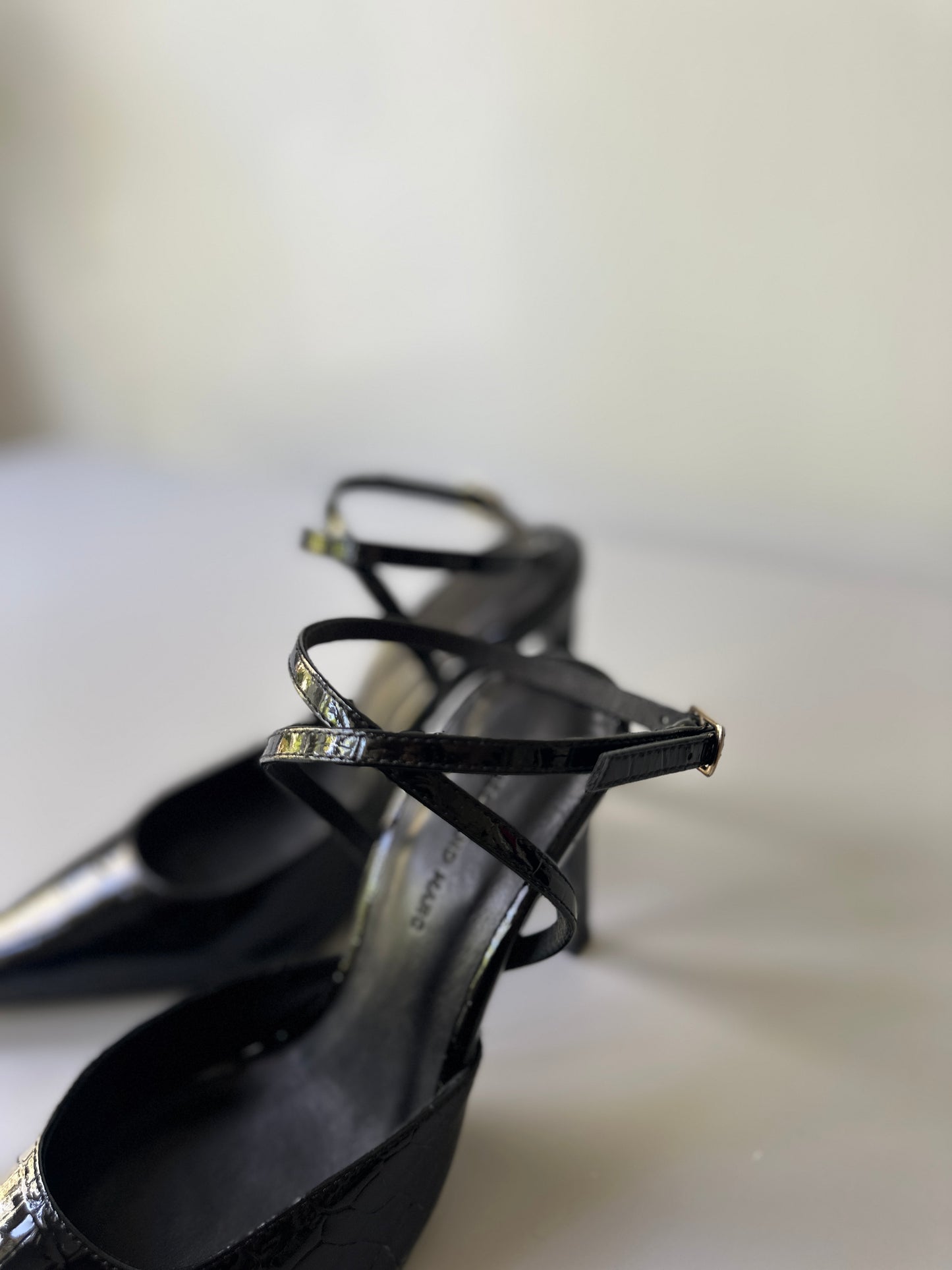 Camilla & Marc black stiletto