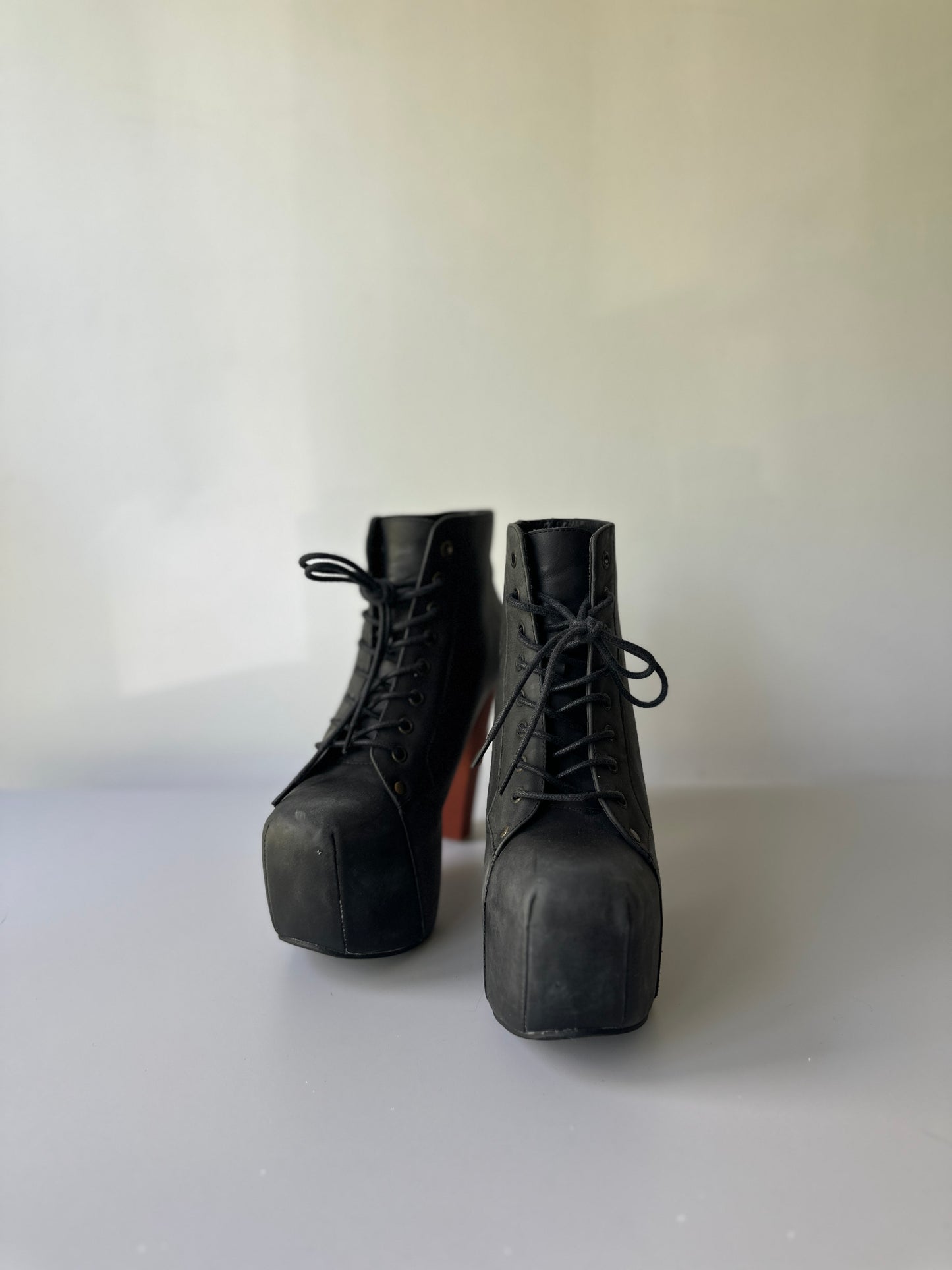 Jeffery Campbell Lita 2010
