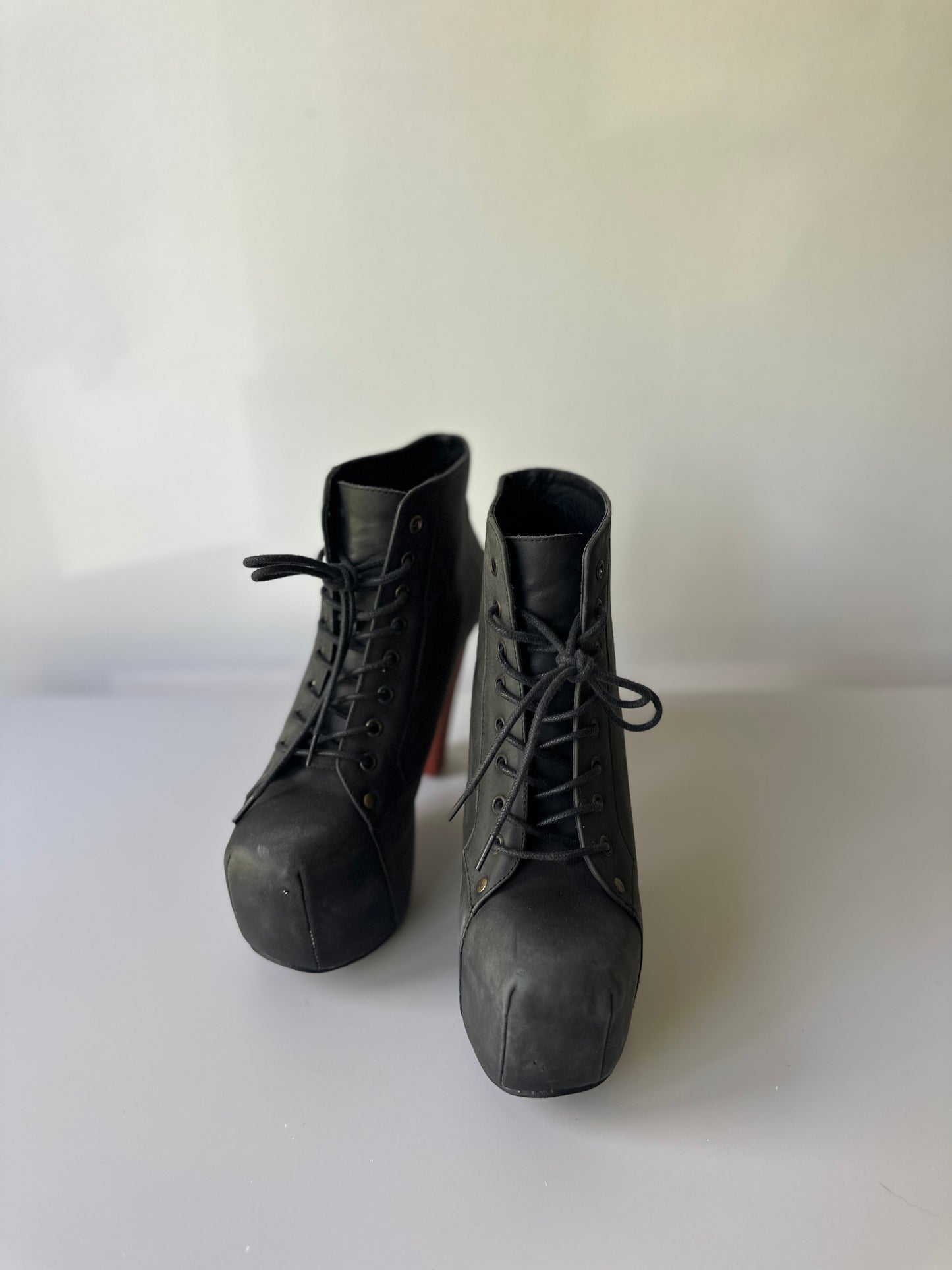 Jeffery Campbell Lita 2010
