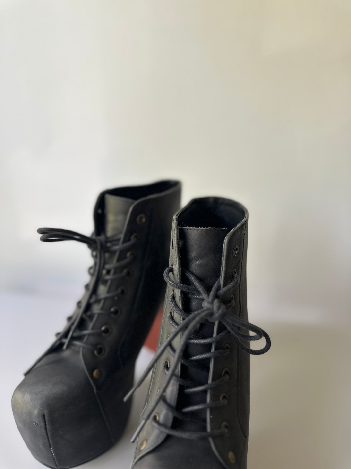 Jeffery Campbell Lita 2010