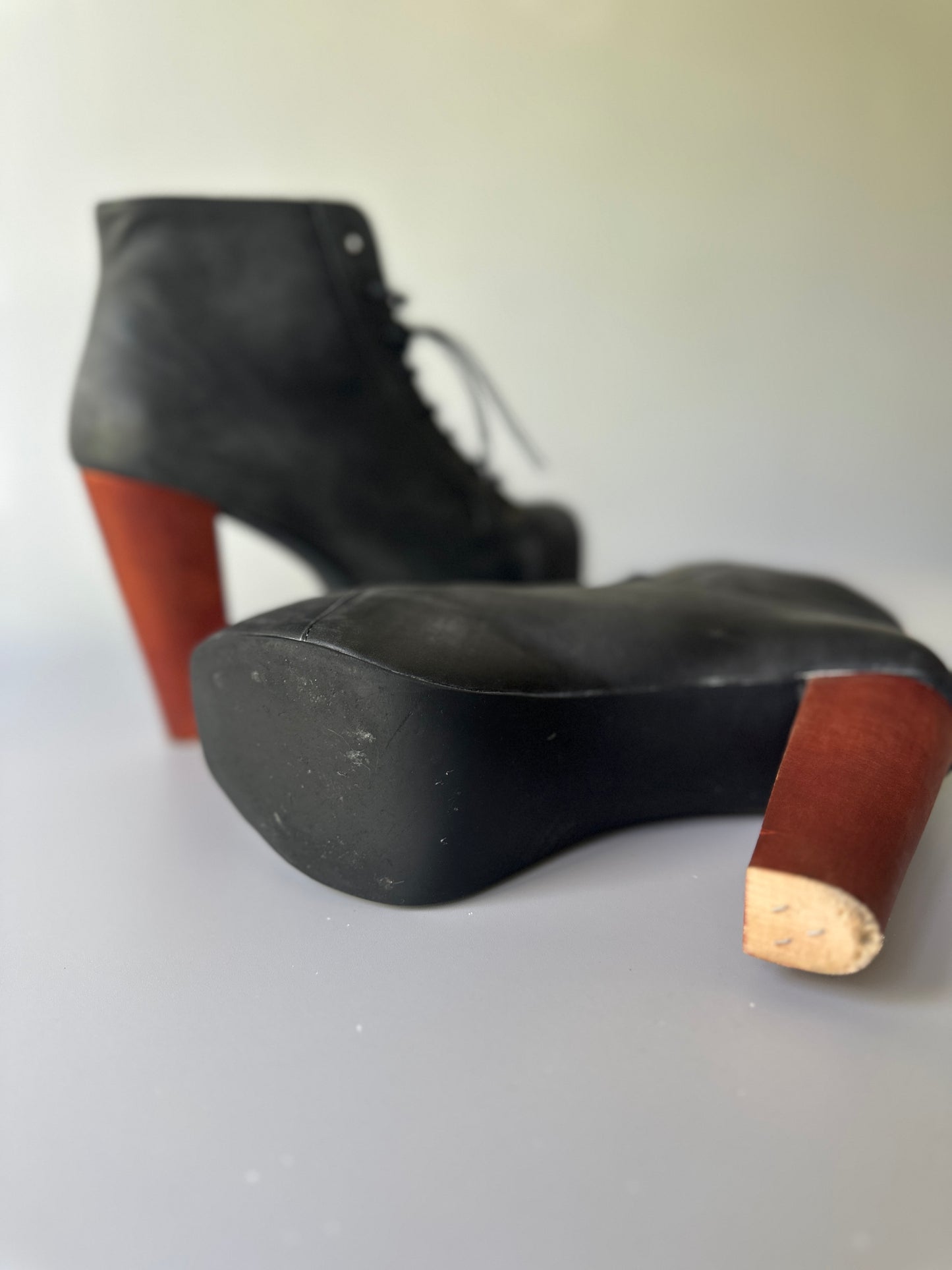 Jeffery Campbell Lita 2010