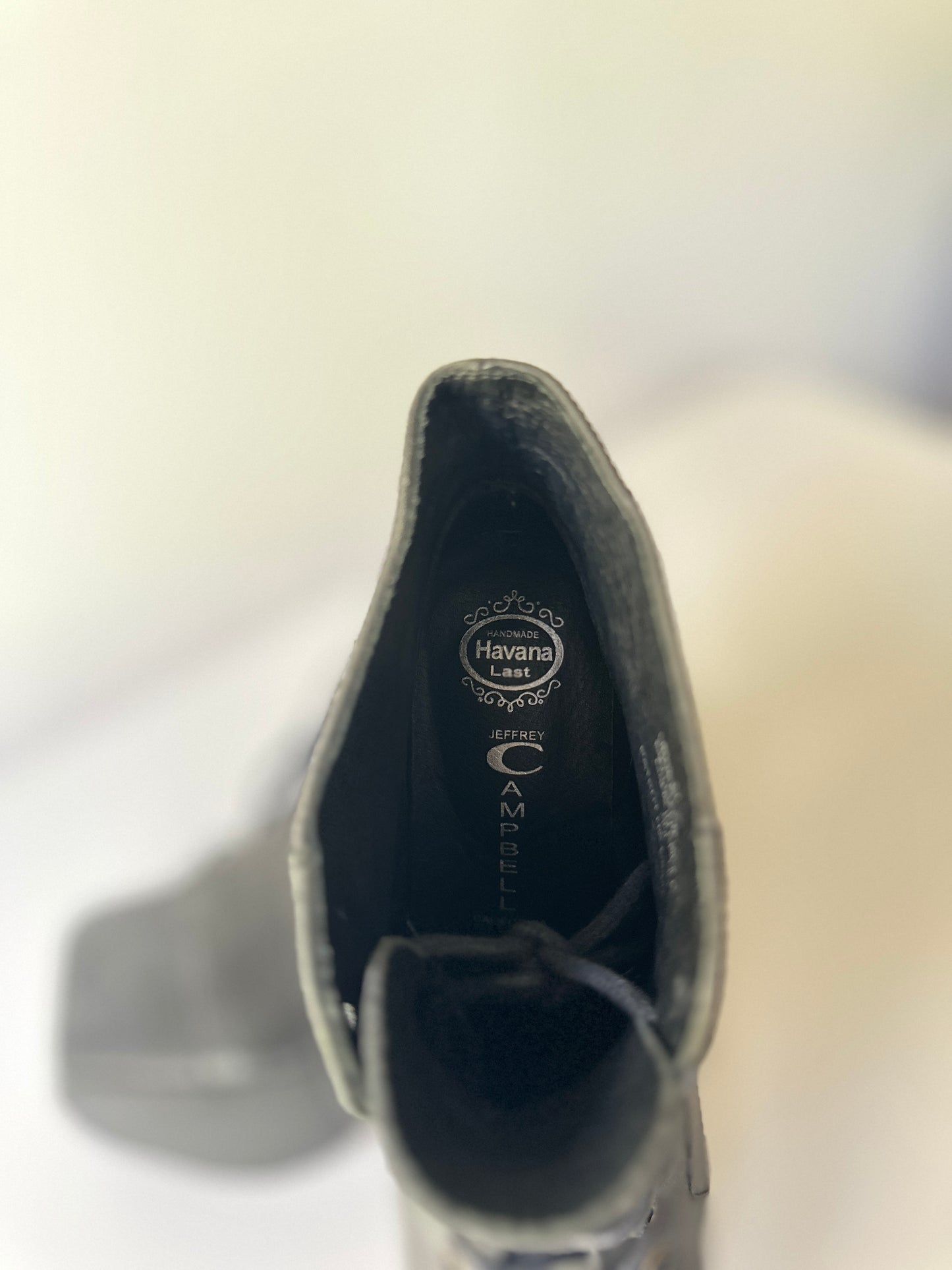 Jeffery Campbell Lita 2010