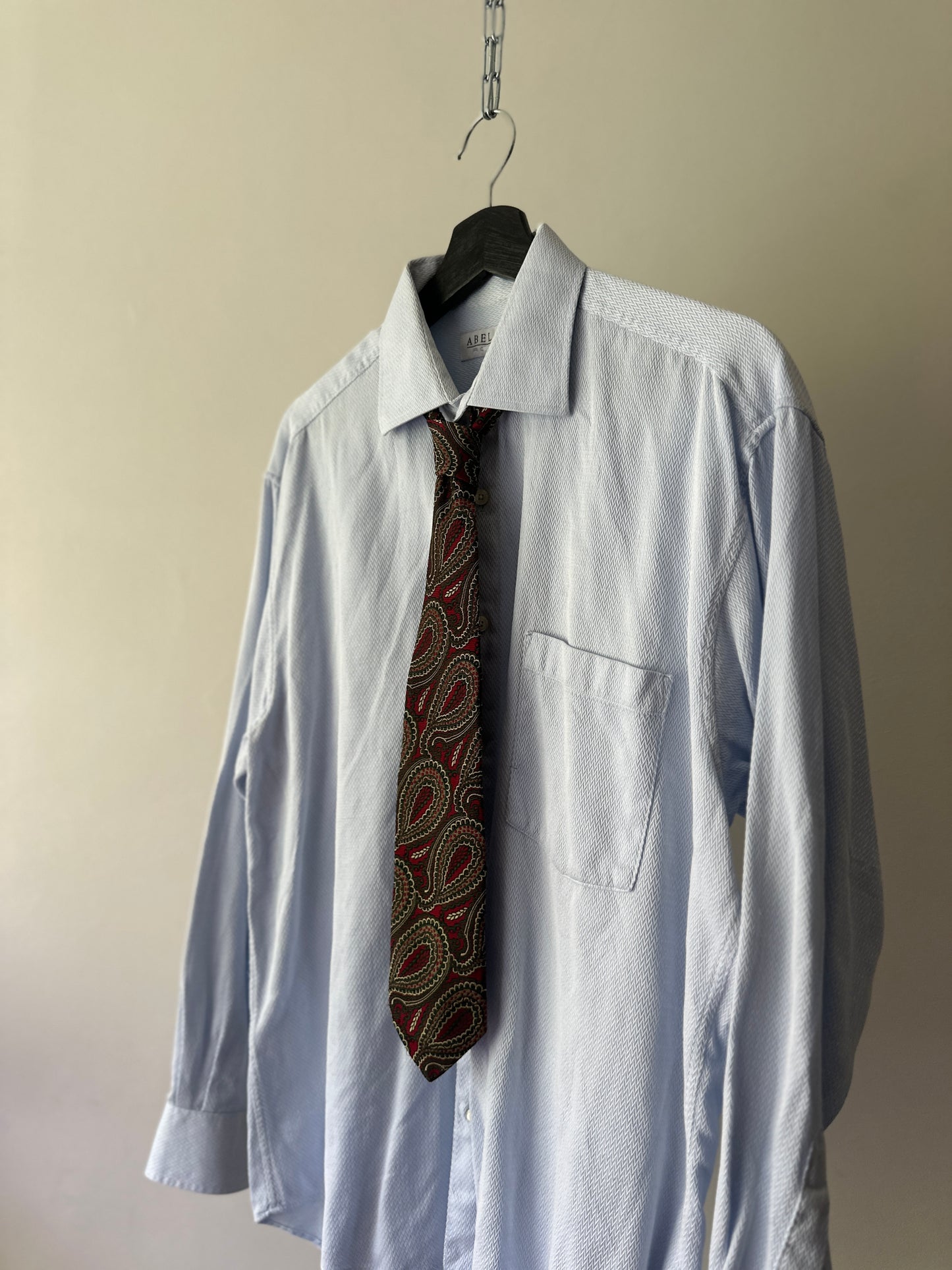 green/red Givency paisley tie