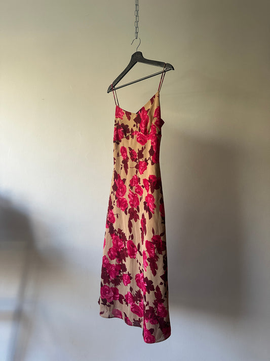 pink and brown rose dress