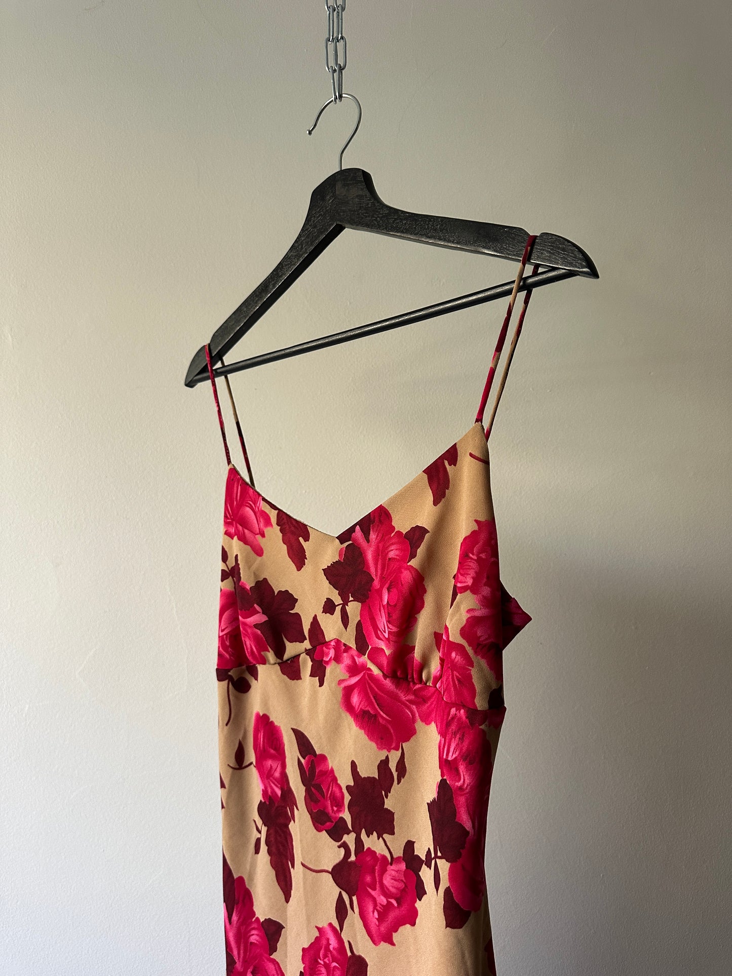 pink and brown rose dress