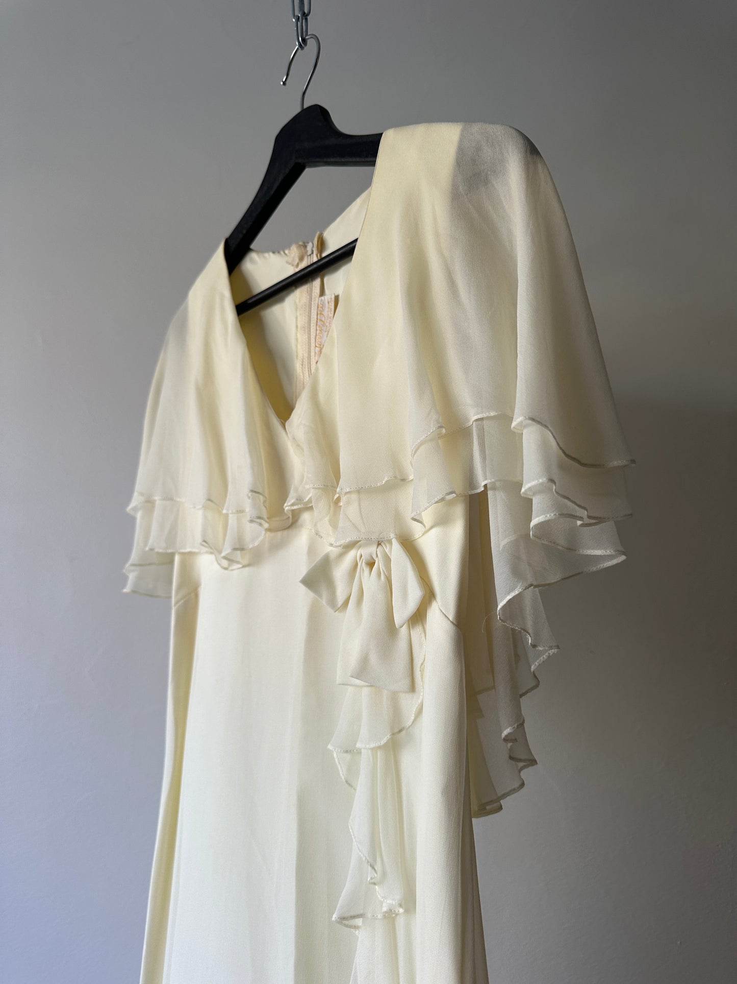 STUNNING butter yellow 80s formal dress