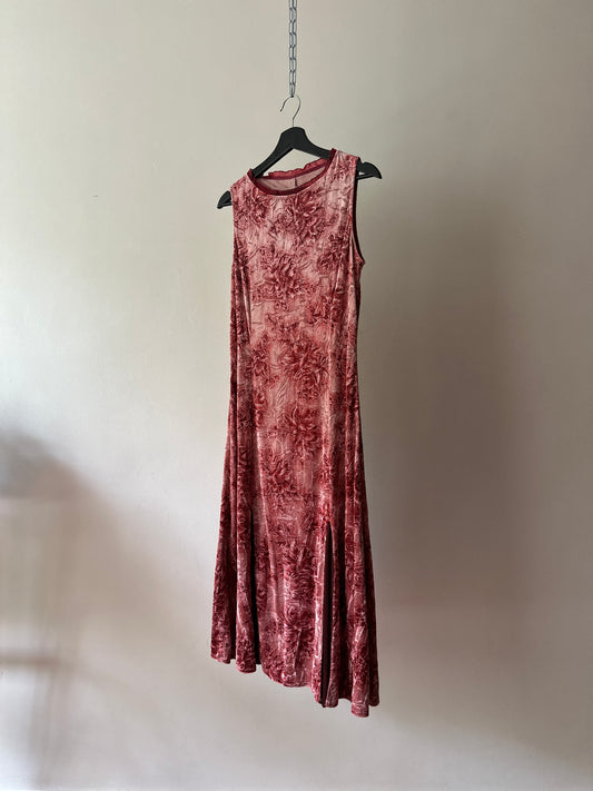 red/pink velvet dress