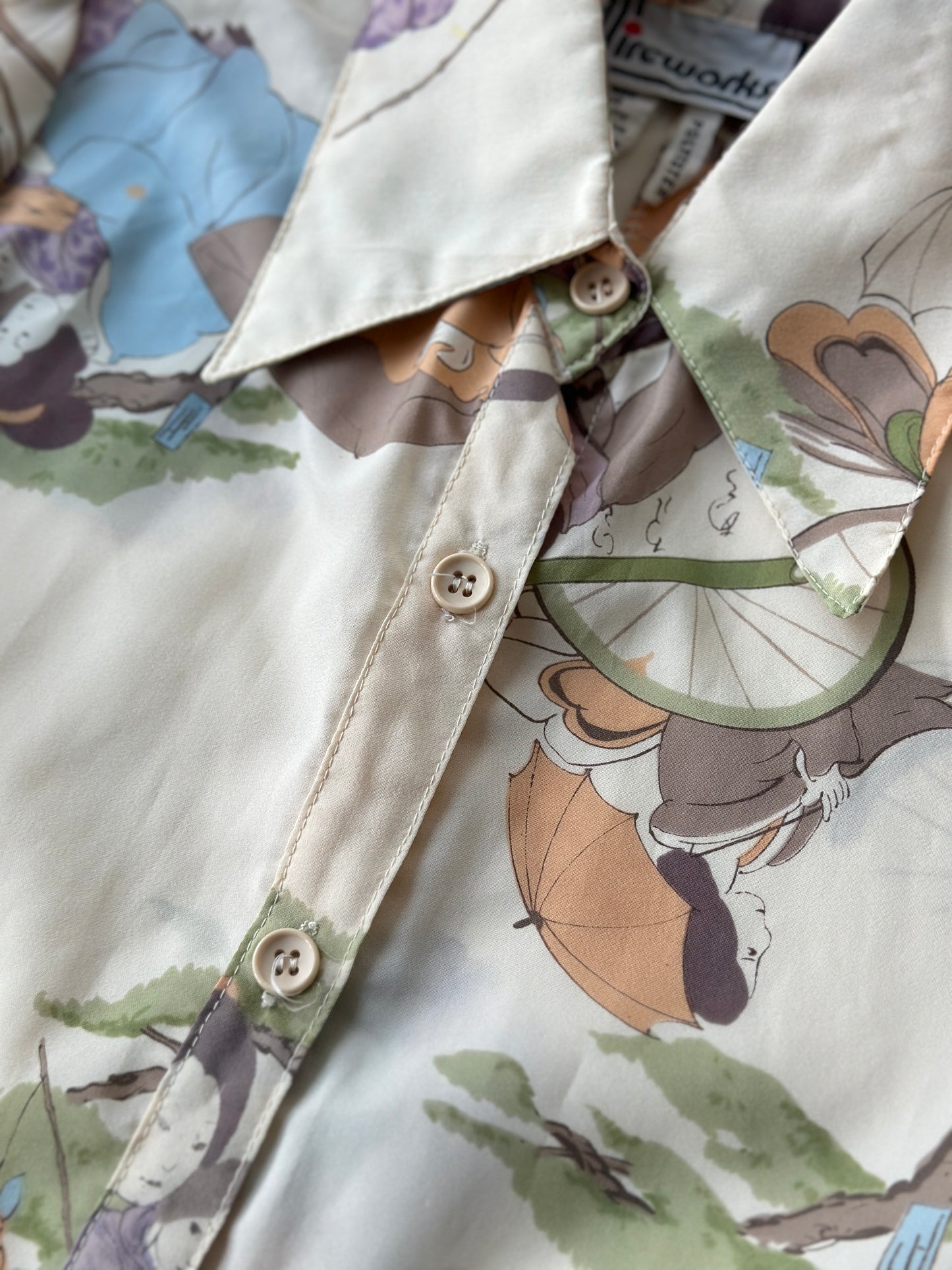Japanese figure printed blouse