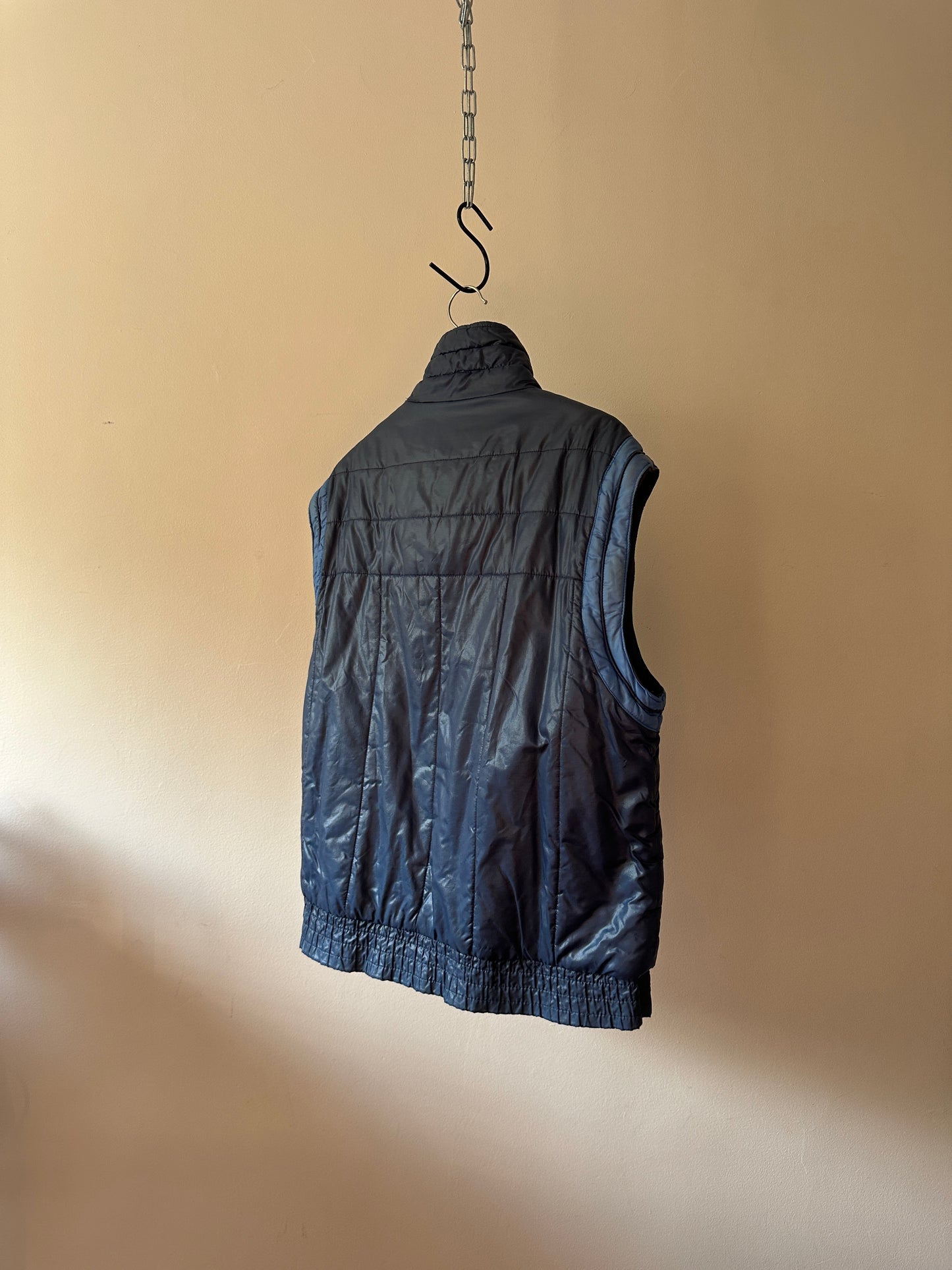 puffer jacket with detachable sleeves