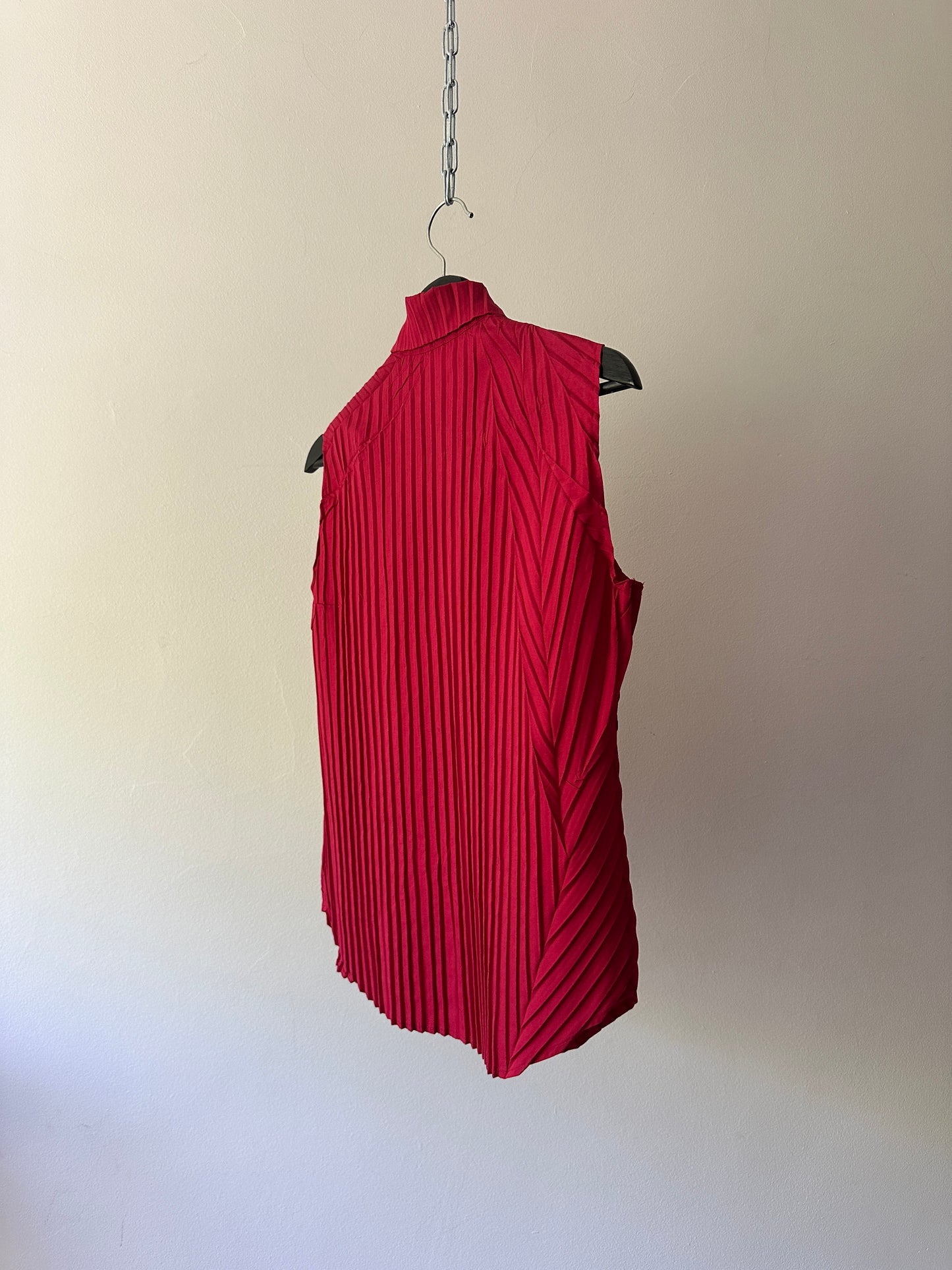 vibrant red pleated short sleeve button up