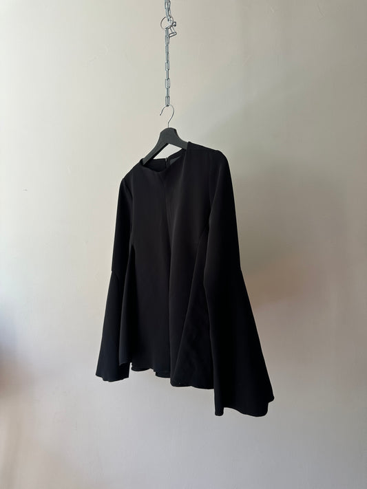 fitted black flare sleeve blouse
