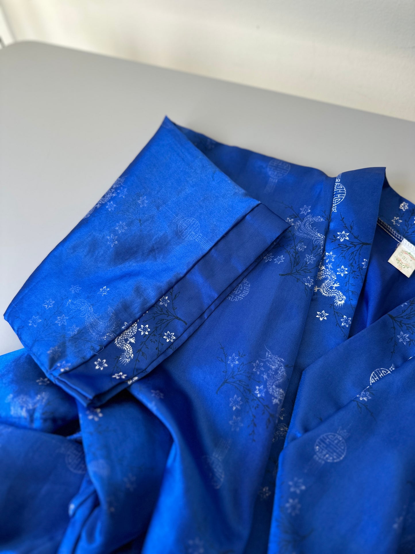 blue short silk dressing gown