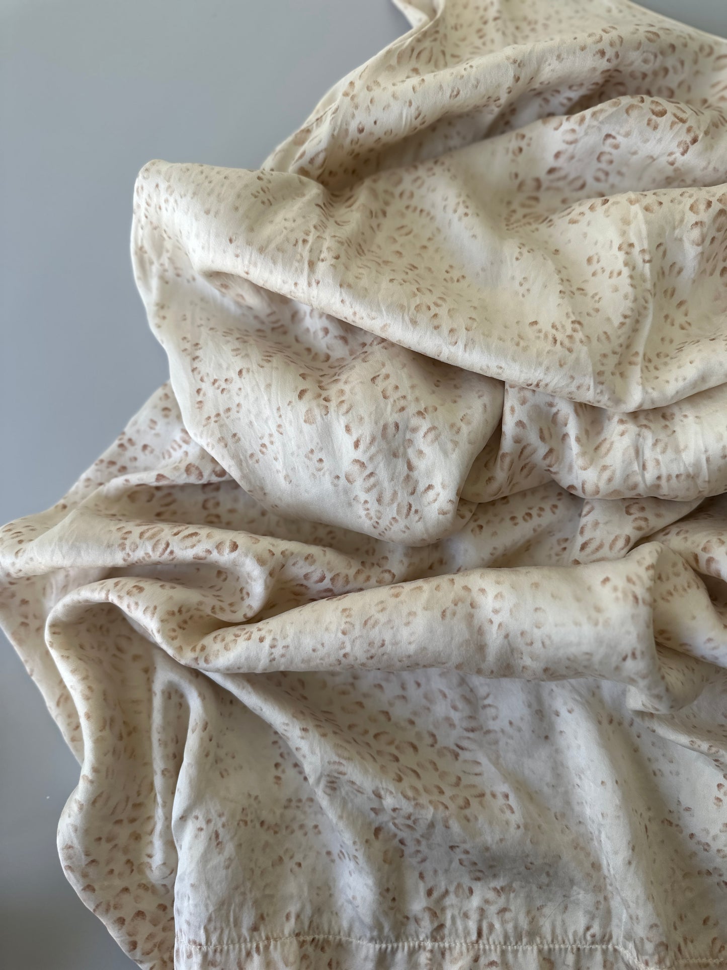 beige/brown silk dress