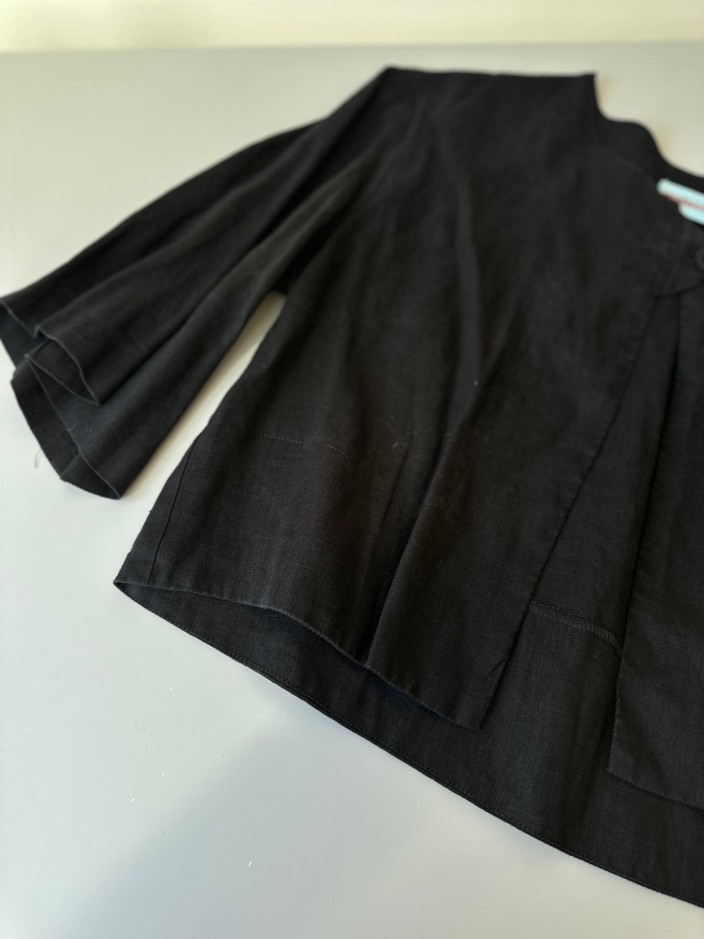 Maiocchi cropped linen top