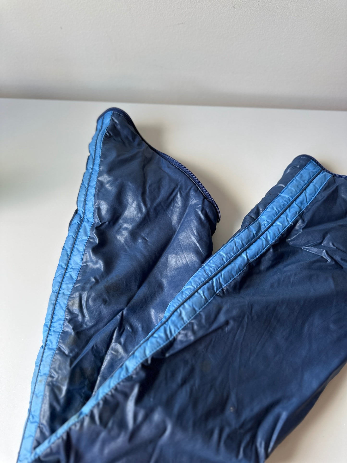 puffer jacket with detachable sleeves