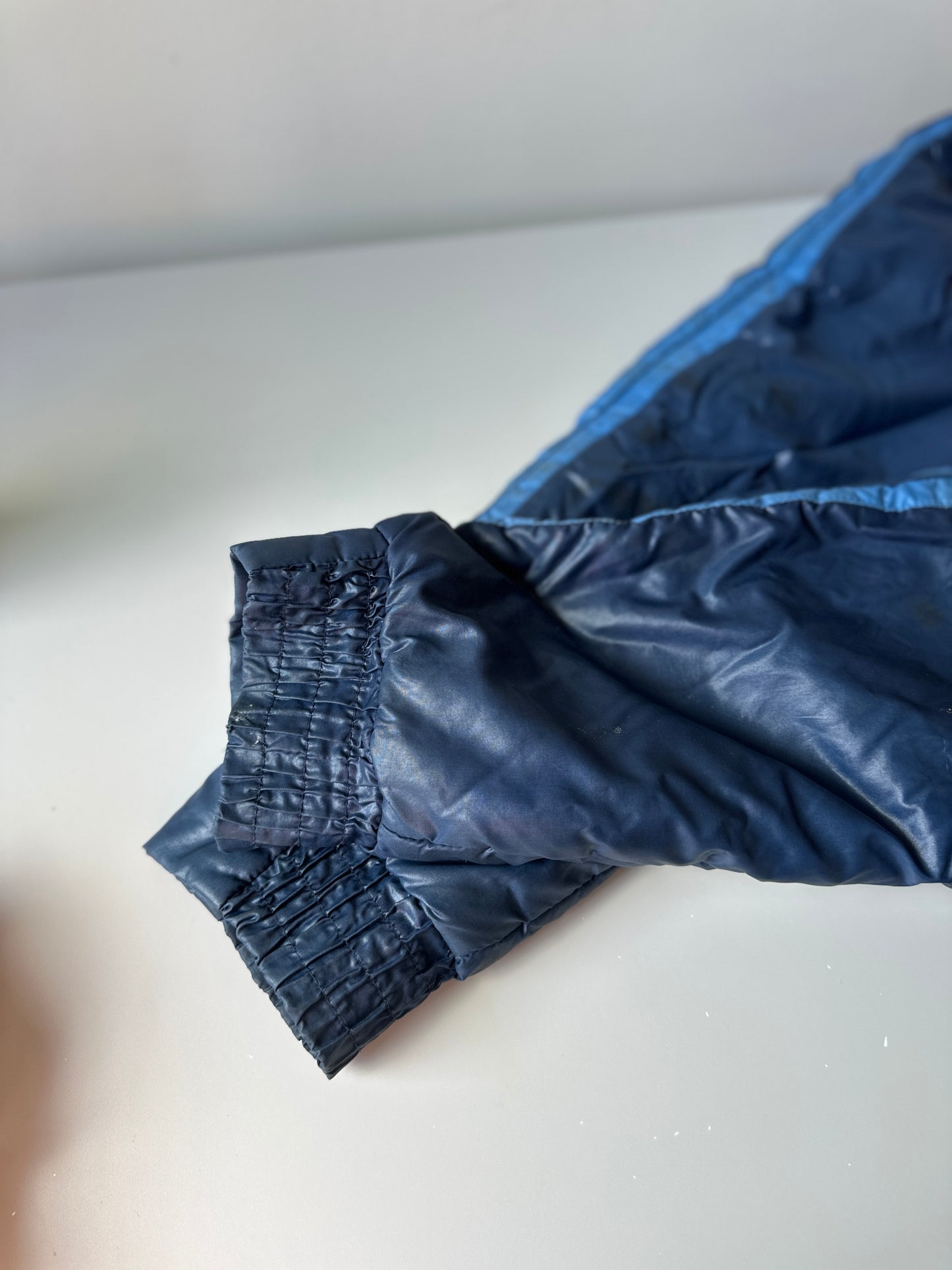 puffer jacket with detachable sleeves