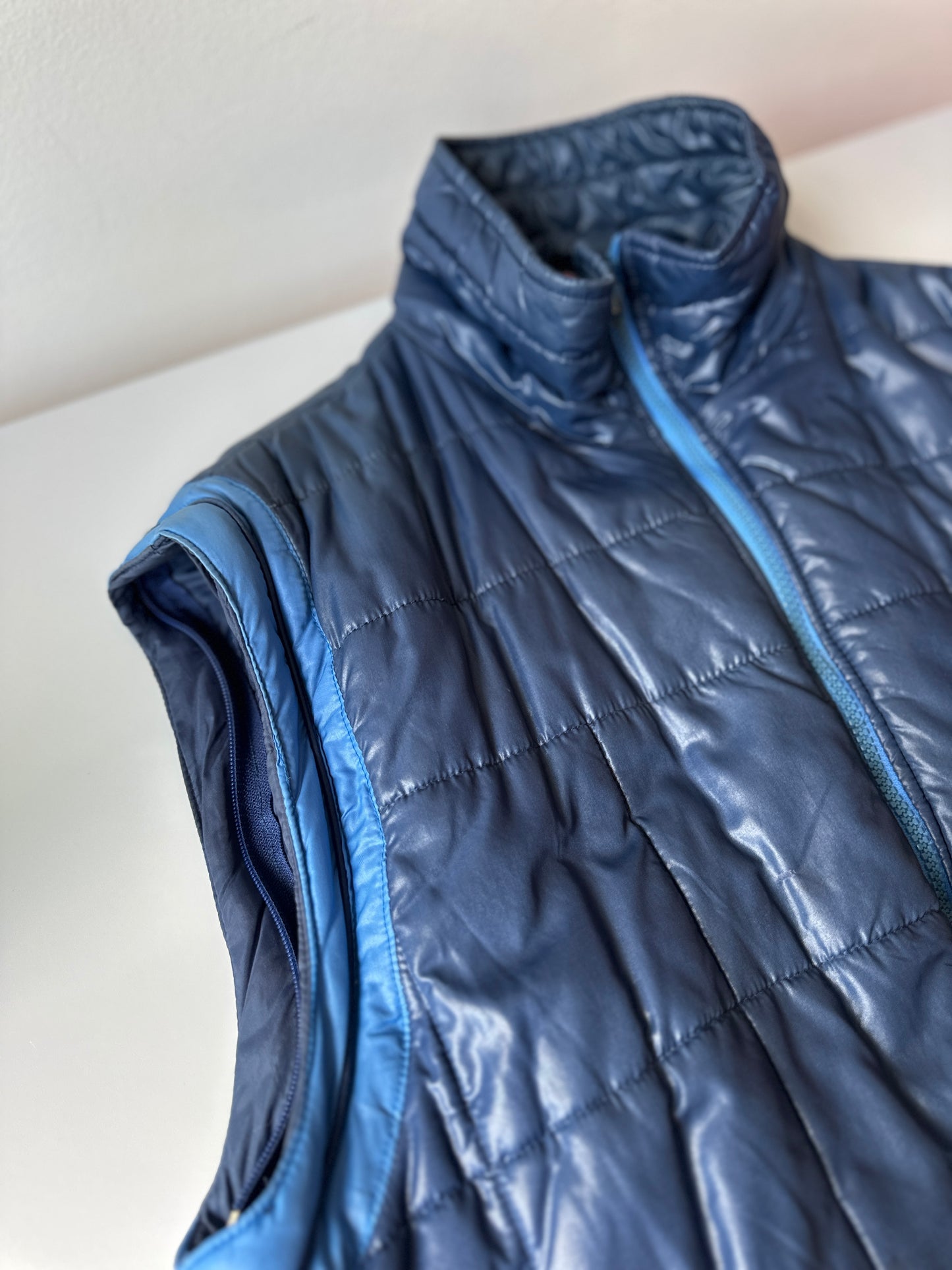 puffer jacket with detachable sleeves