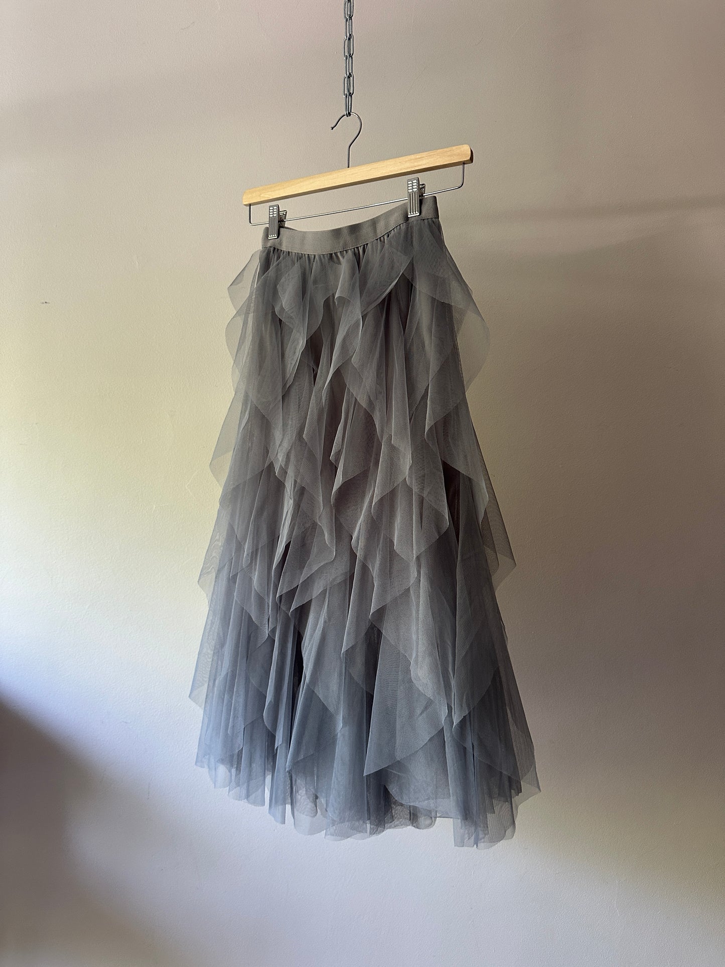 grey tulle ruffled midi skirt