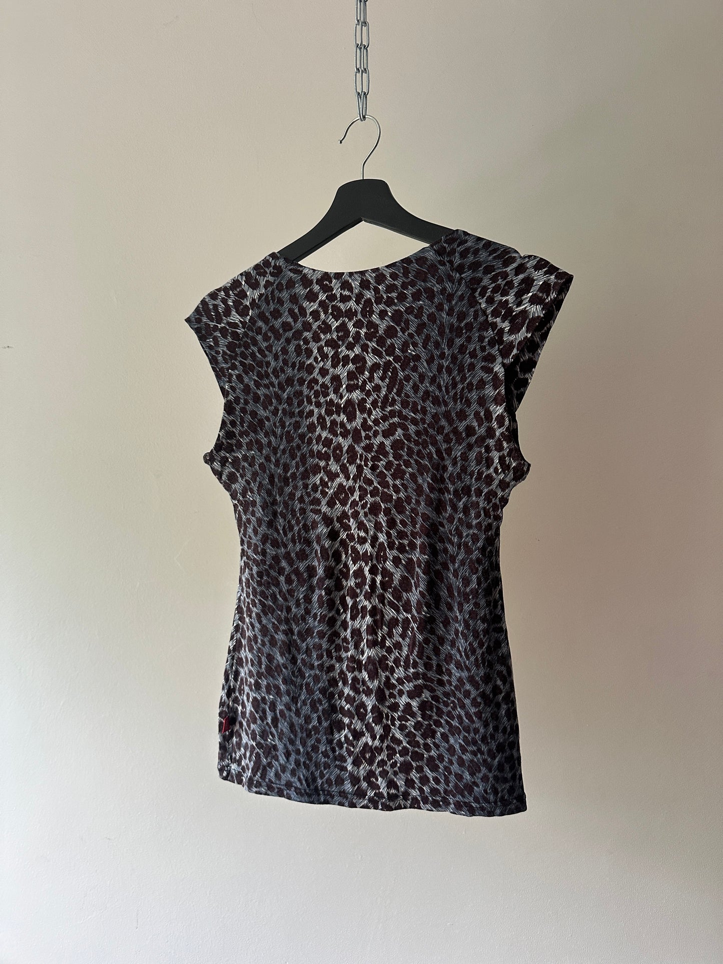leopard print tee