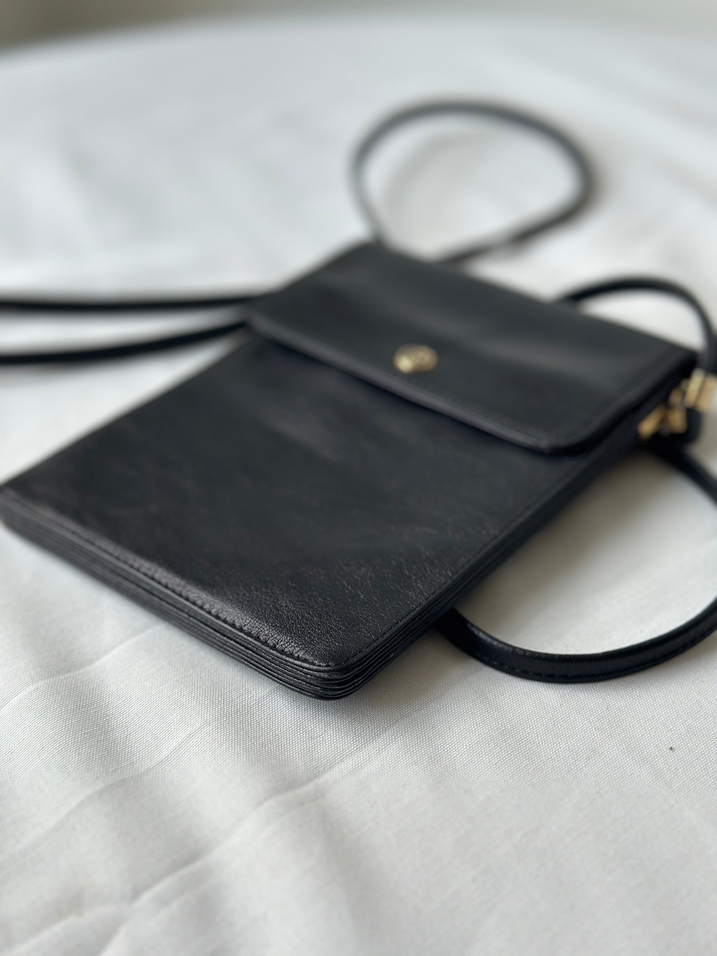 small leather shoulder bag