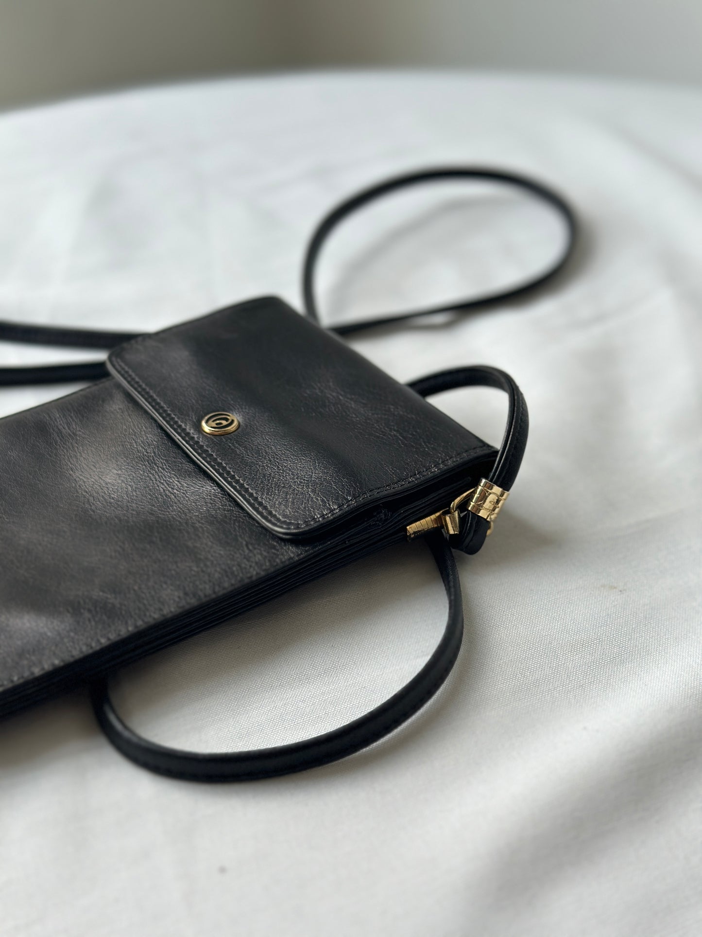 small leather shoulder bag