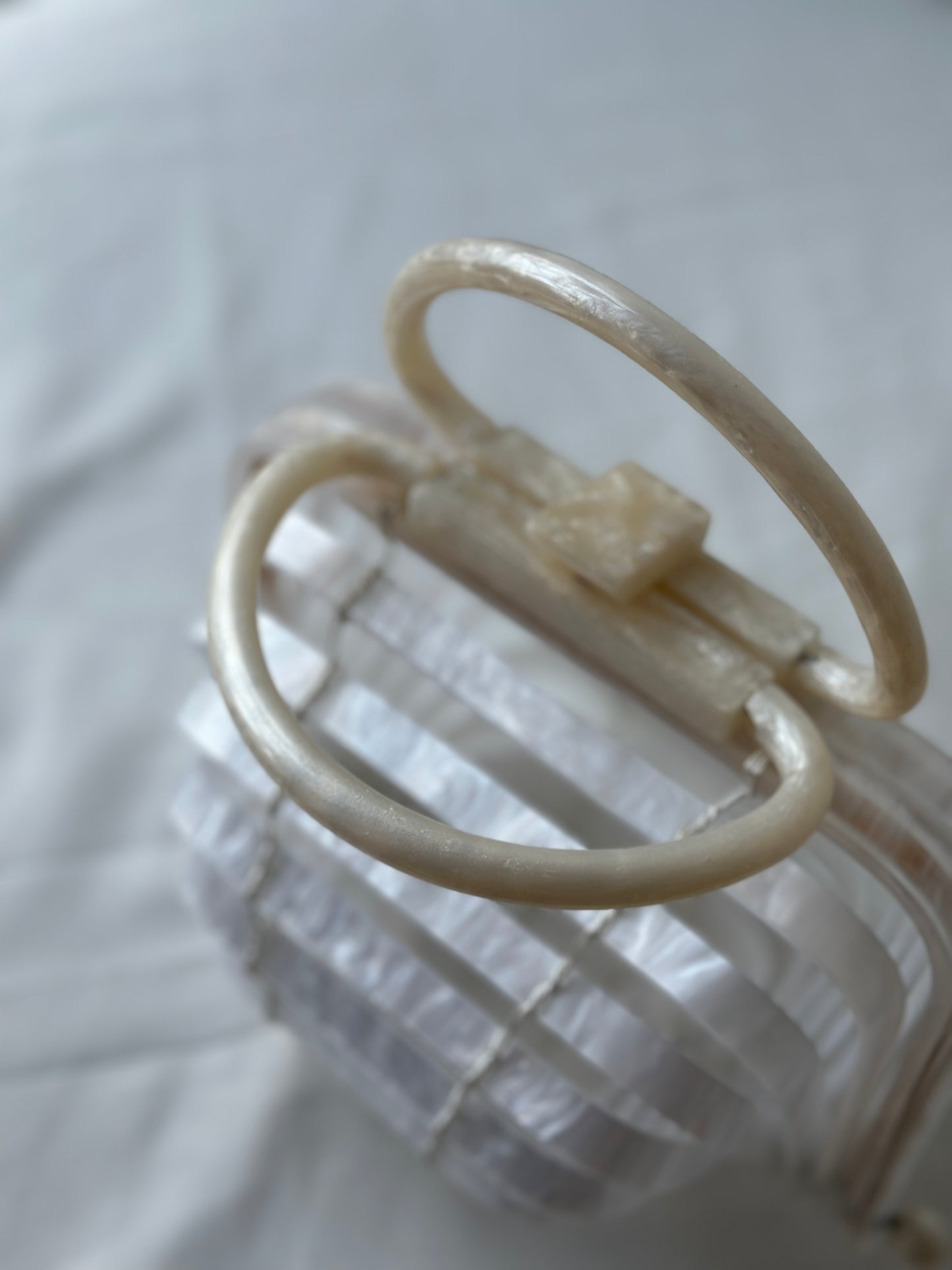 pearl clip purse
