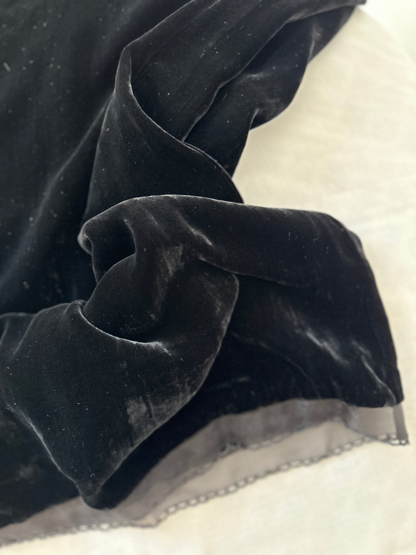 velvet mid-length straight skirt