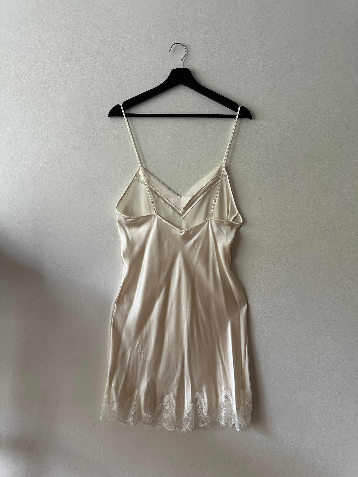 white lace short slip