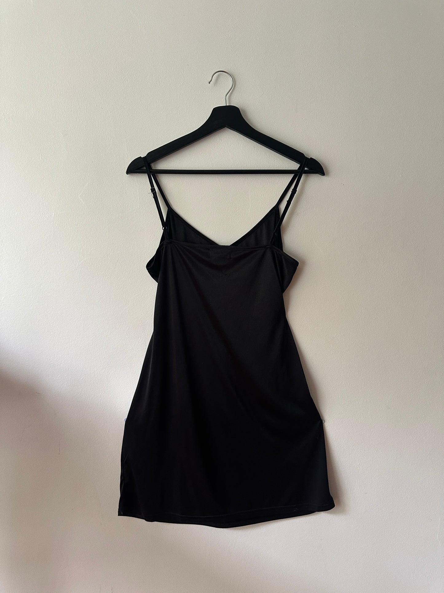 simple black slip