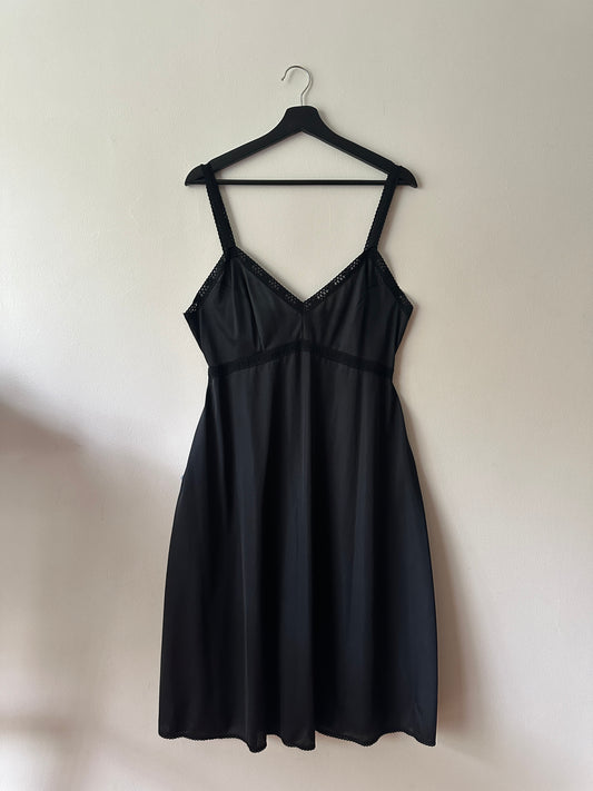 black lace trim mid-length slip