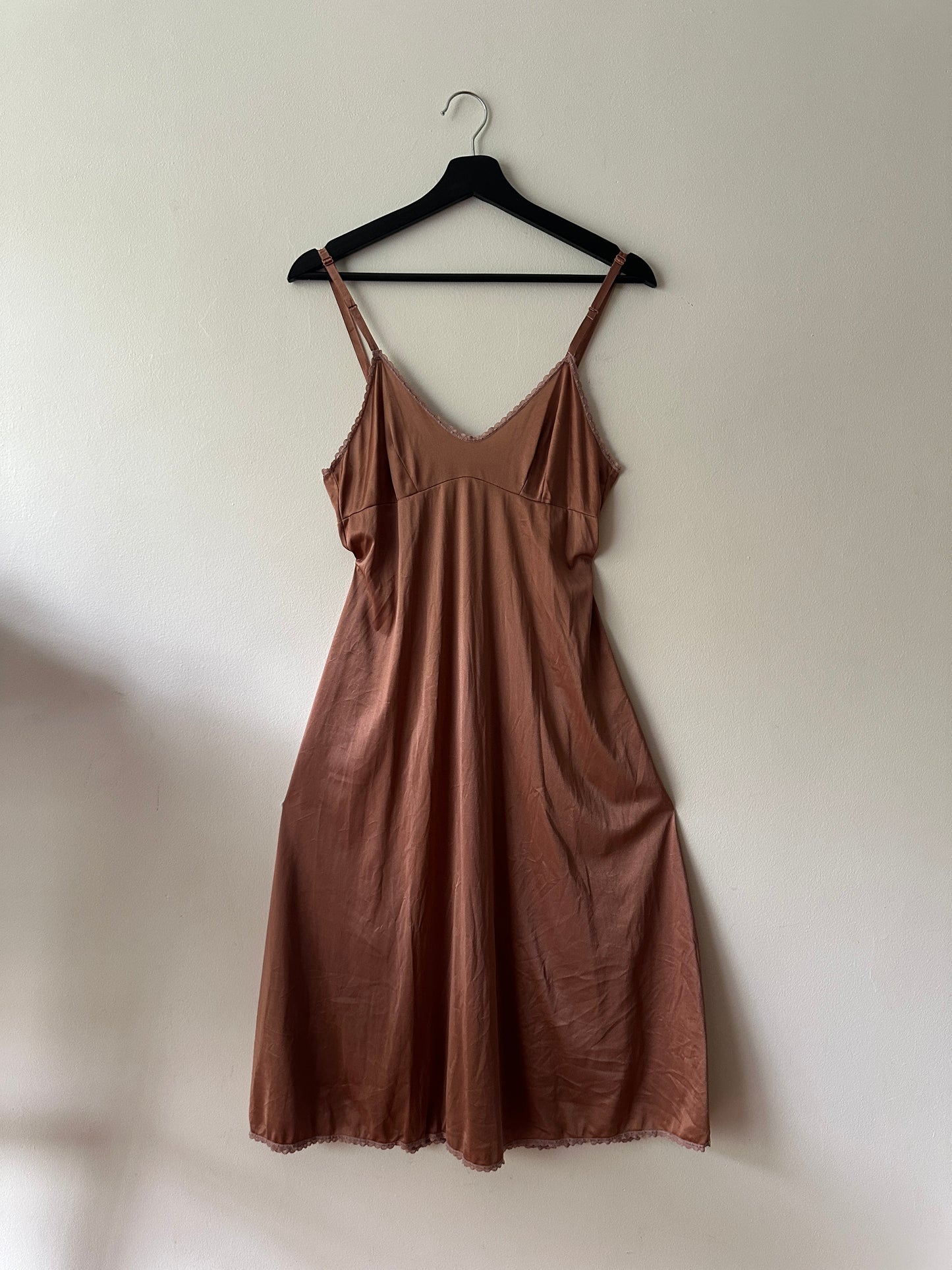 brown dyed mid-length slip