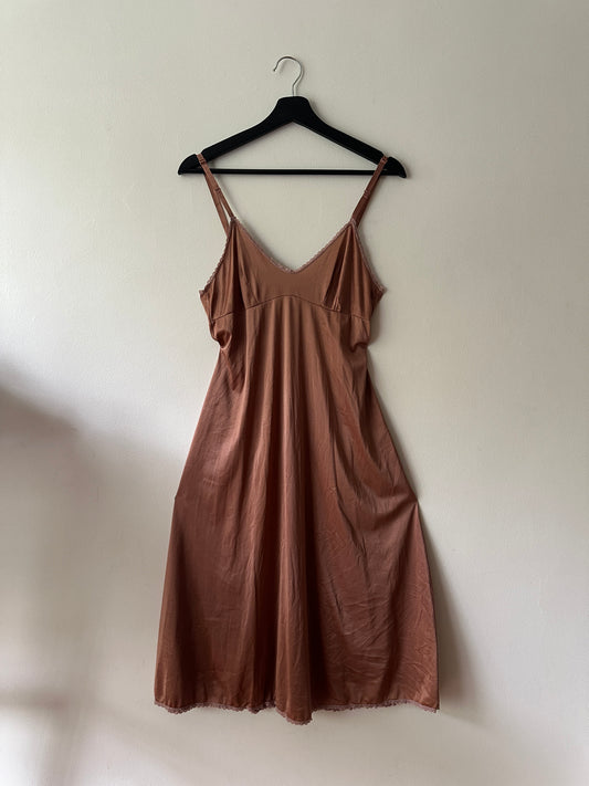 brown dyed mid-length slip