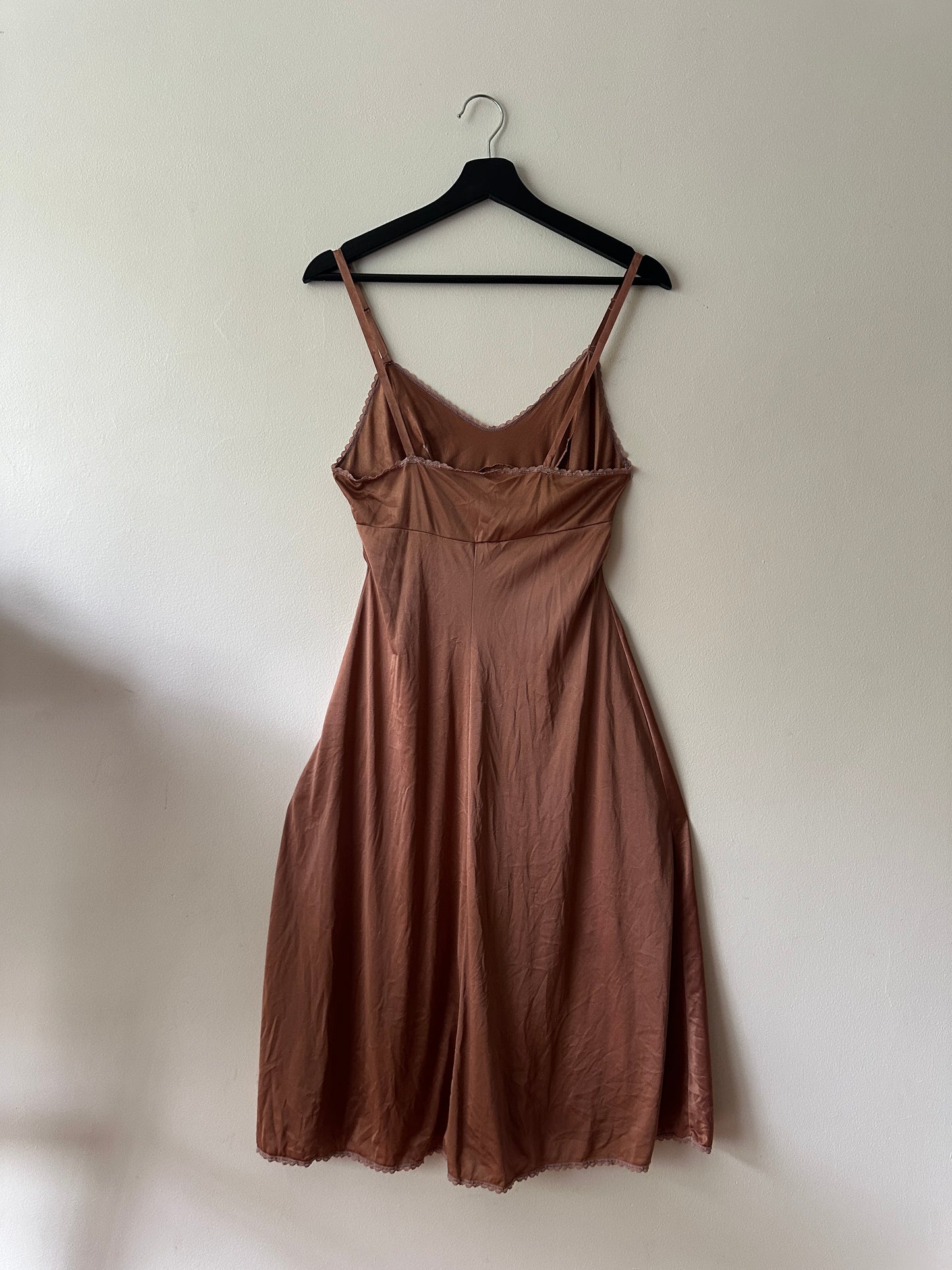 brown dyed mid-length slip