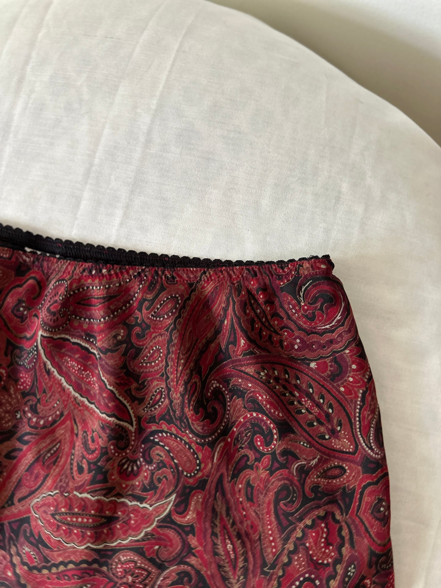 red paisley midi-skirt