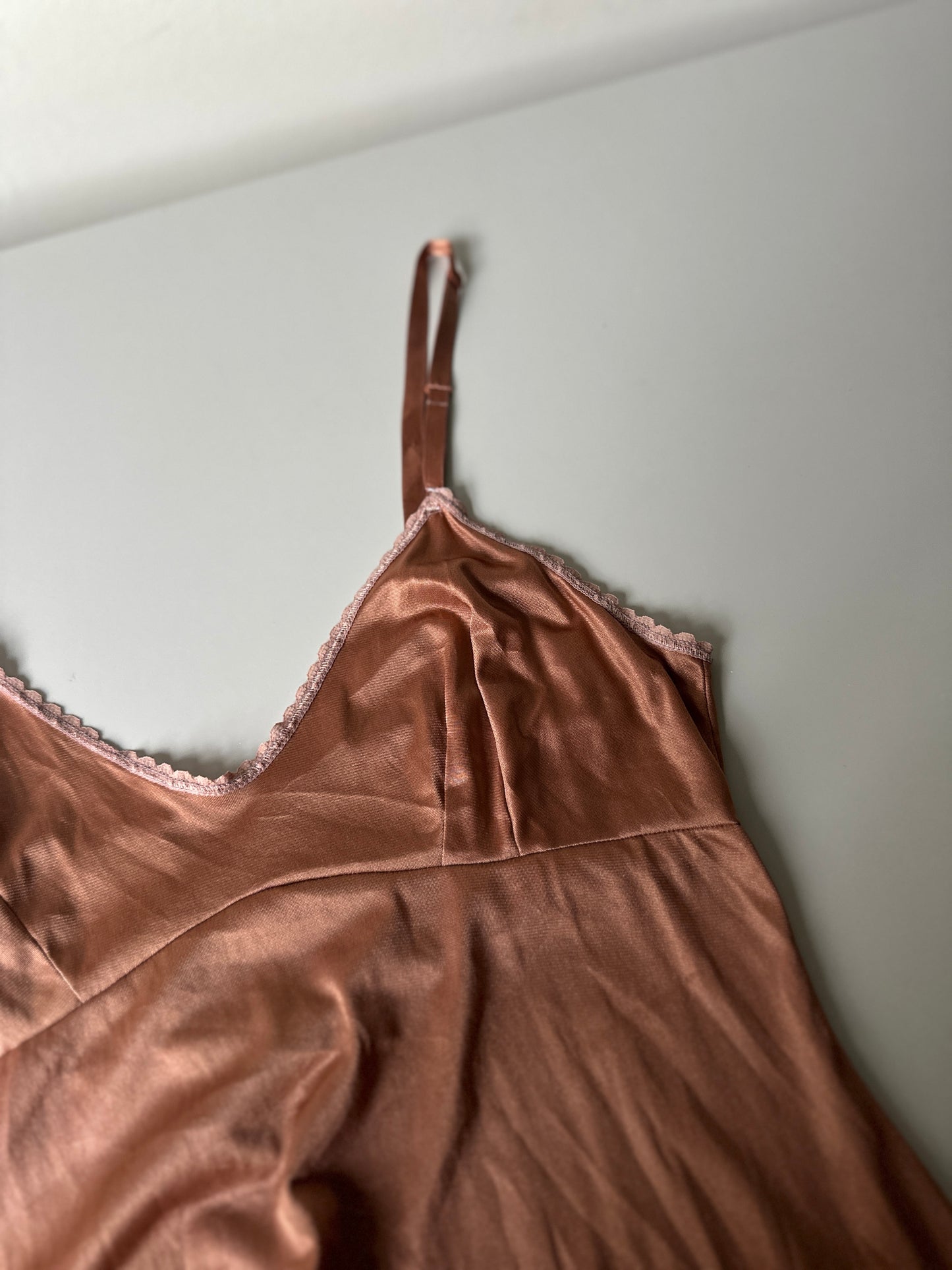 brown dyed mid-length slip
