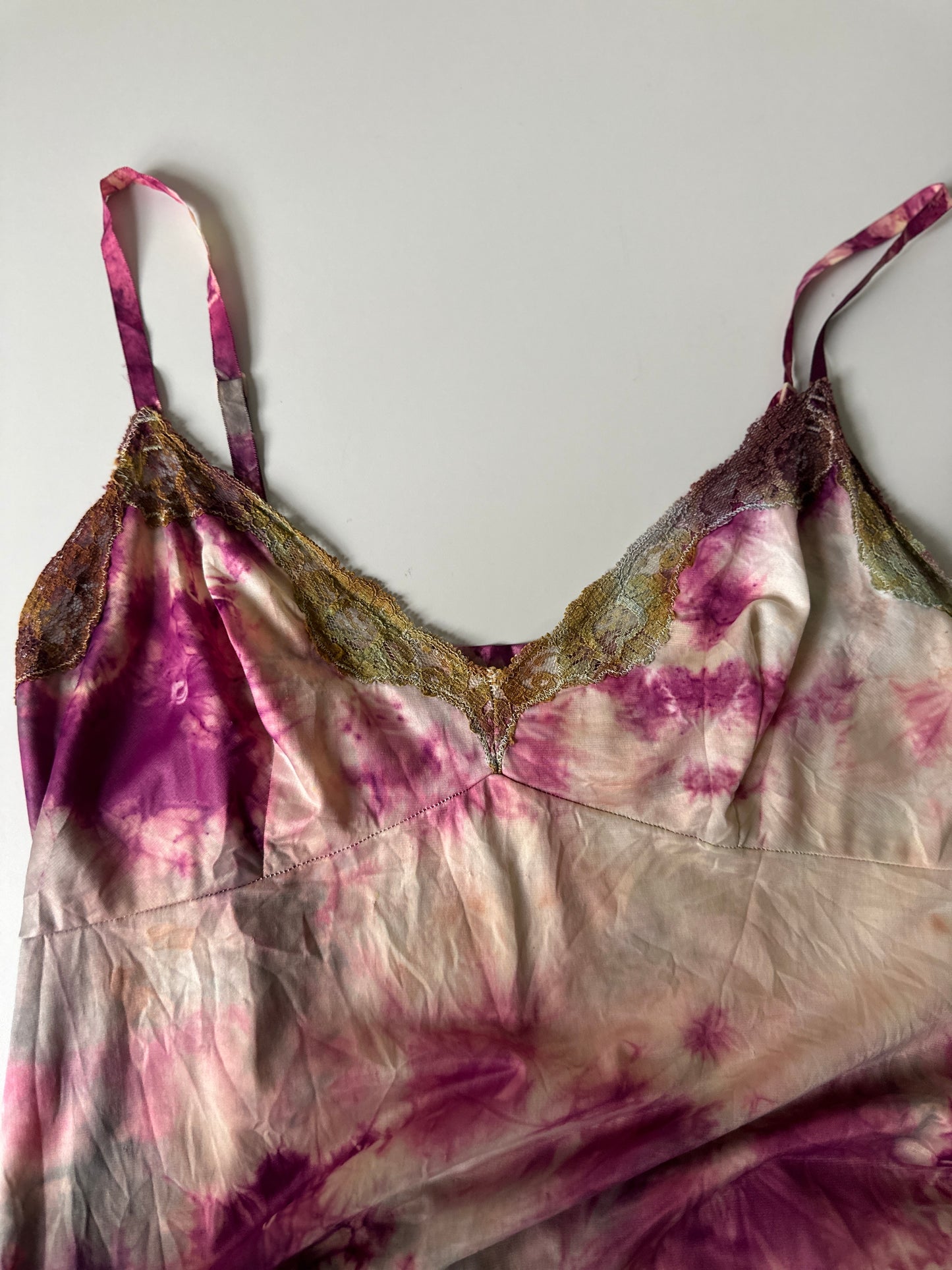 pink tie-dyed short slip