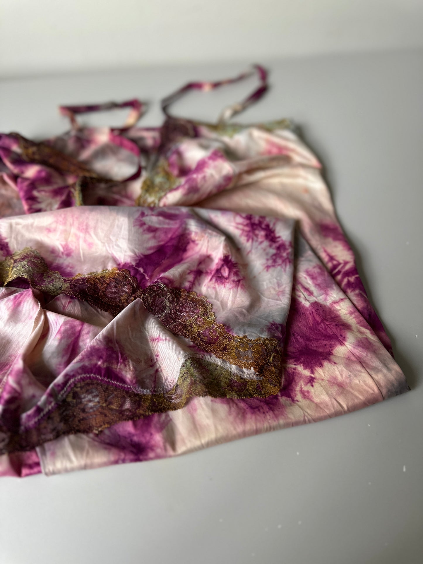 pink tie-dyed short slip