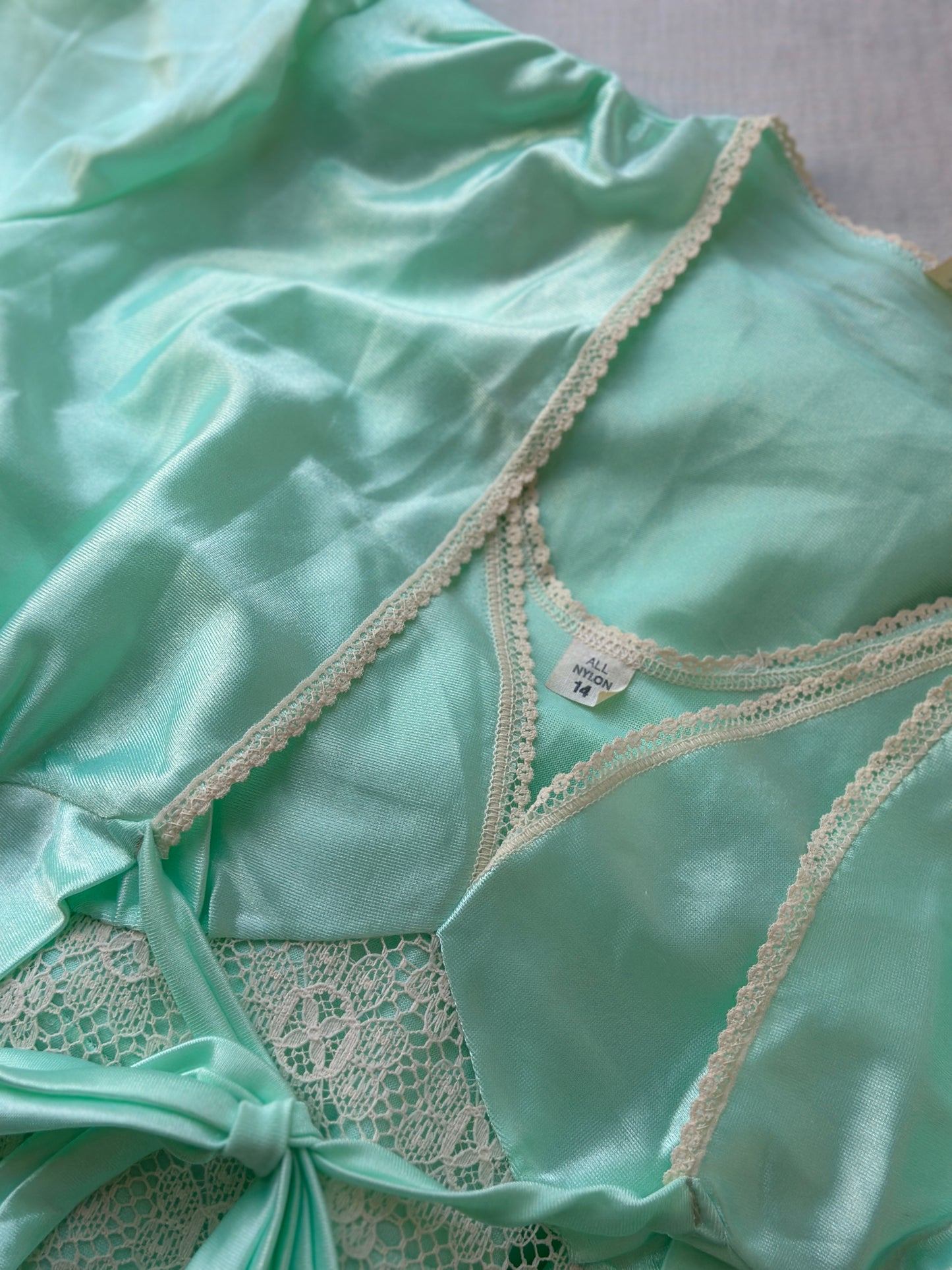 vibrant turquoise night gown set